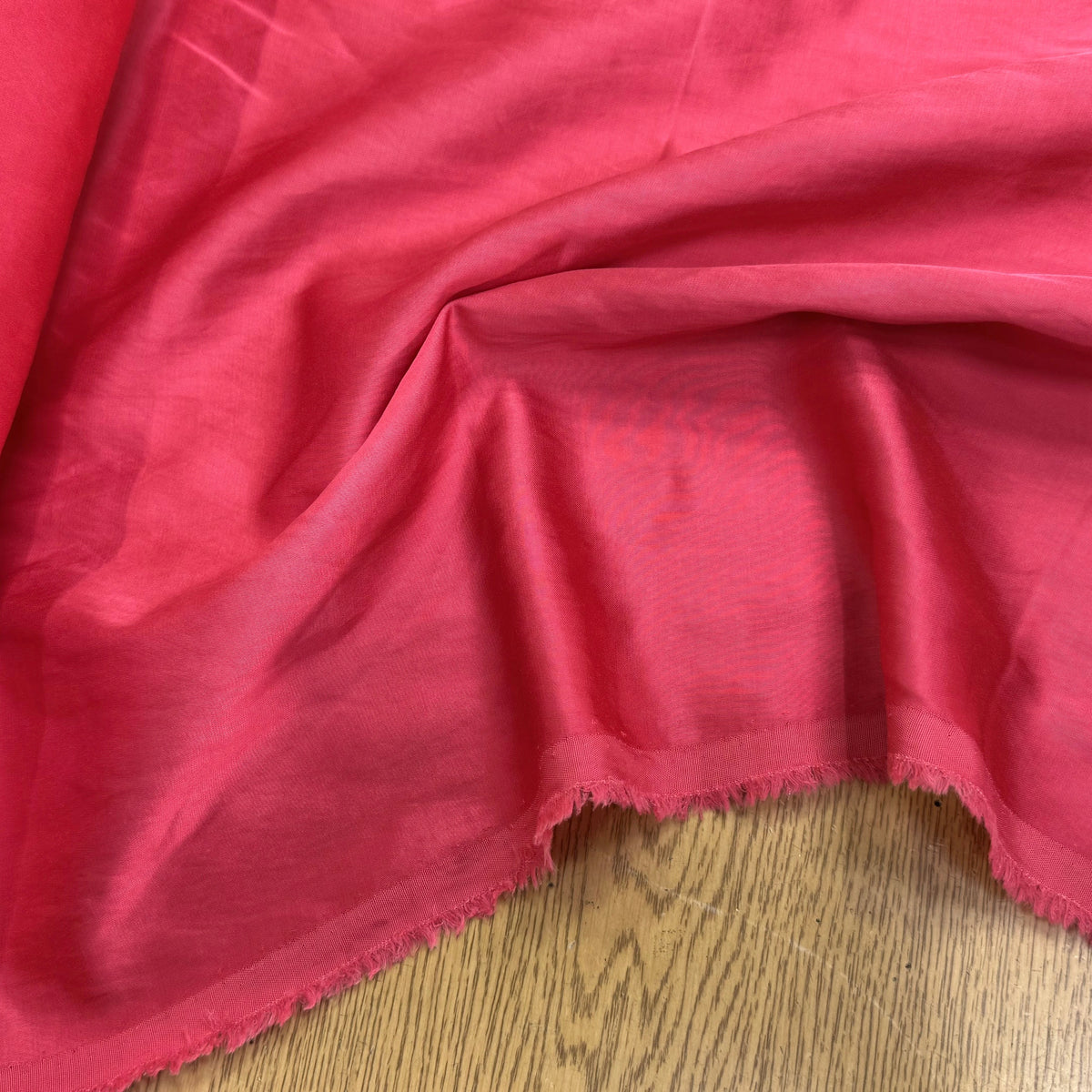 SATIN ROSE PÊCHE MÉTALLISÉ VISCOSE ET COTON ULTRA BEAU - My Little Coupon