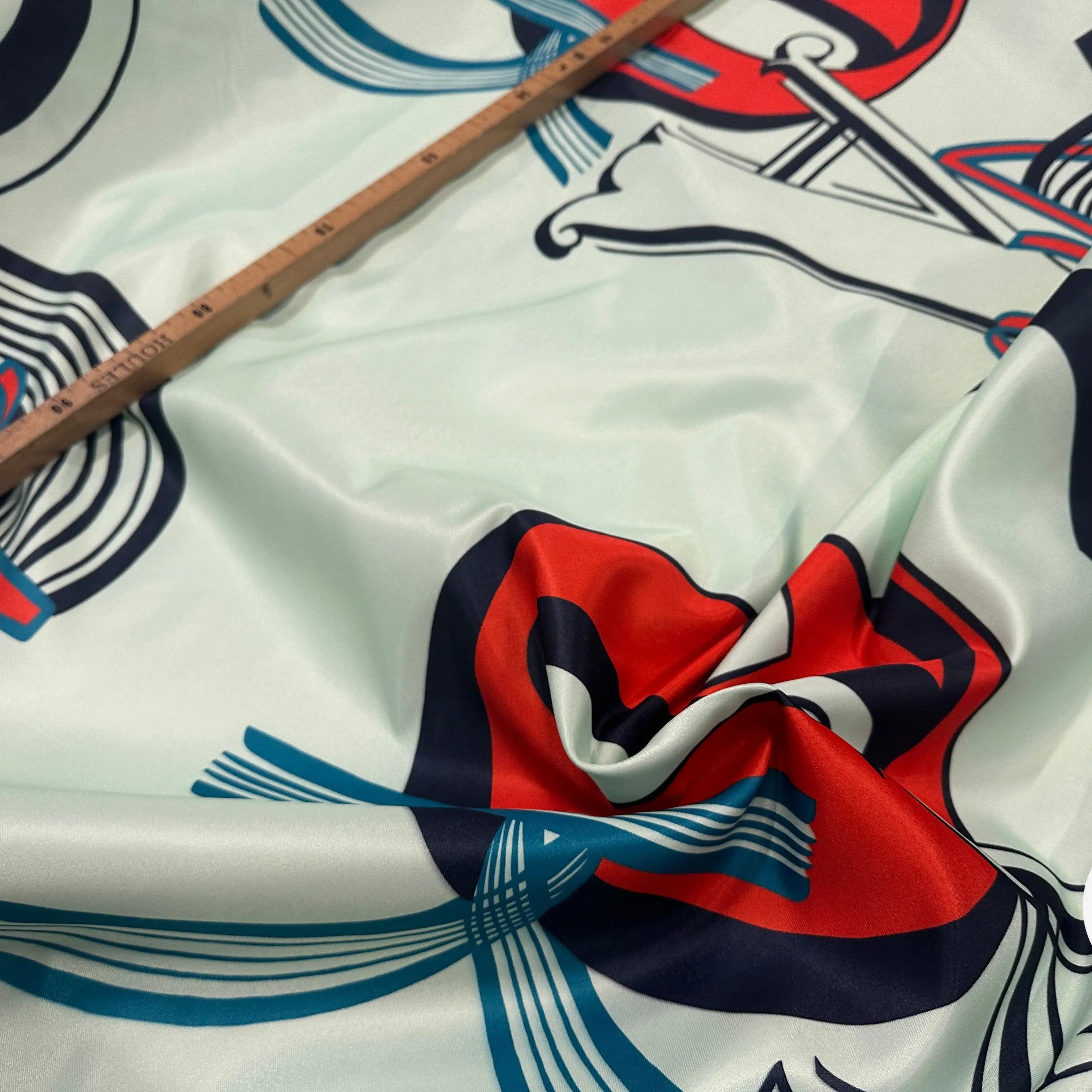 SATIN SERGÉ FOND VERT MOTIFS GEOMETRIE IRREGULIERES - My Little Coupon