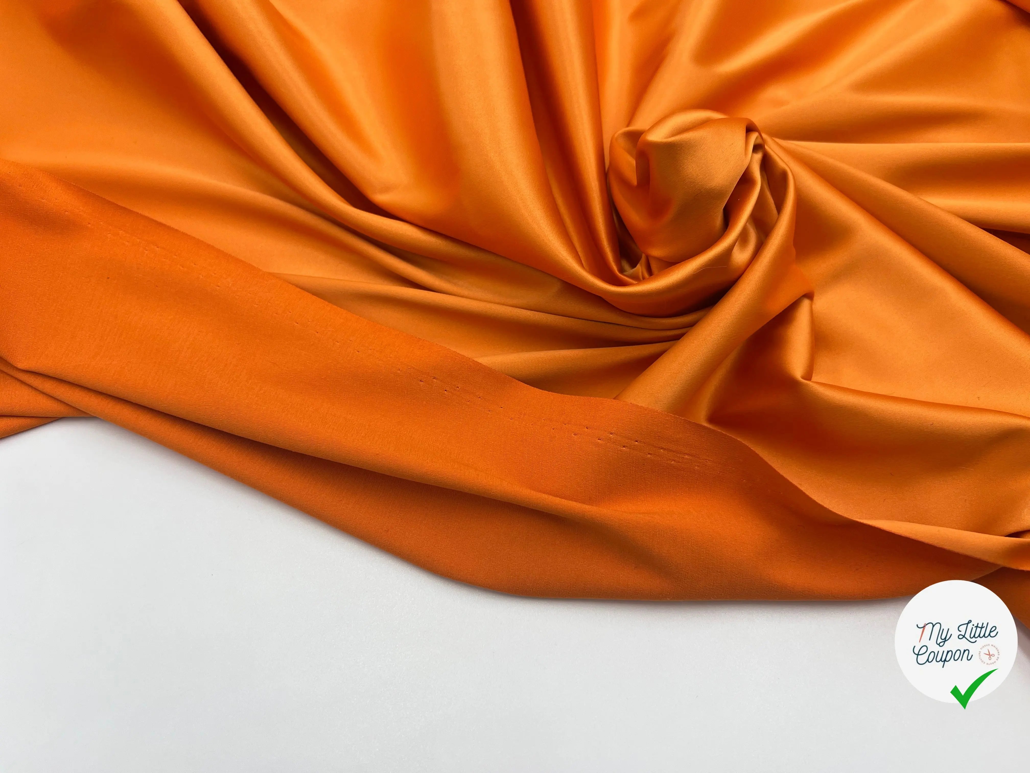 SATIN SHINY ORANGÉ STRETCH - coupon de tissu de 3 mètres - My Little Coupon - tissu - coudre