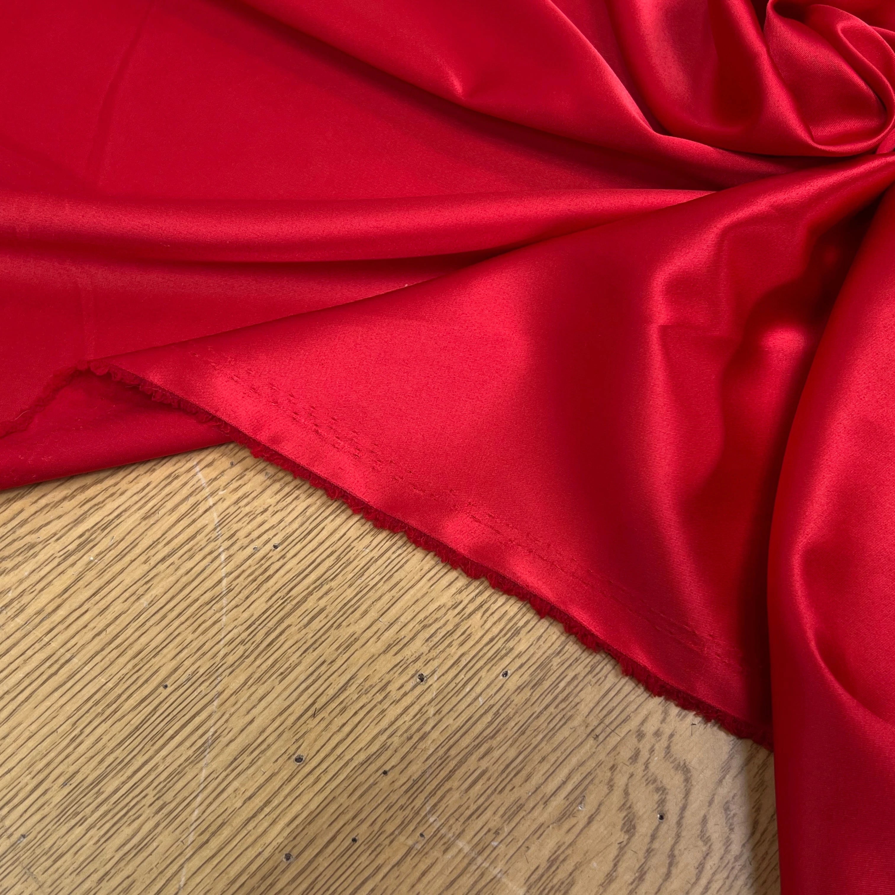 SATIN STRETCH FLUIDE ROUGE CHEERY - My Little Coupon