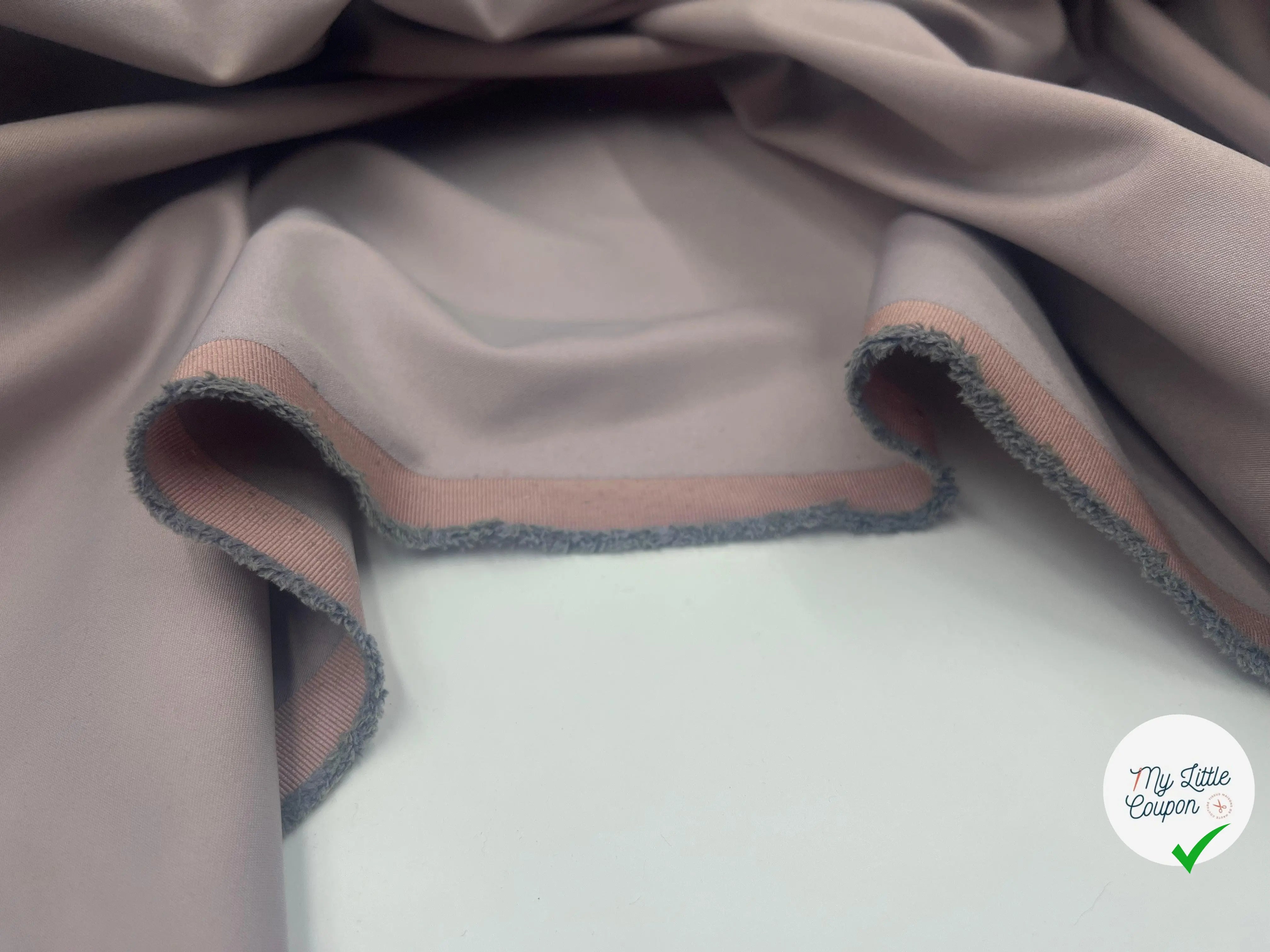 SATIN STRETCH FUSEAU TAUPE ROSÉ - My Little Coupon - tissu - coudre