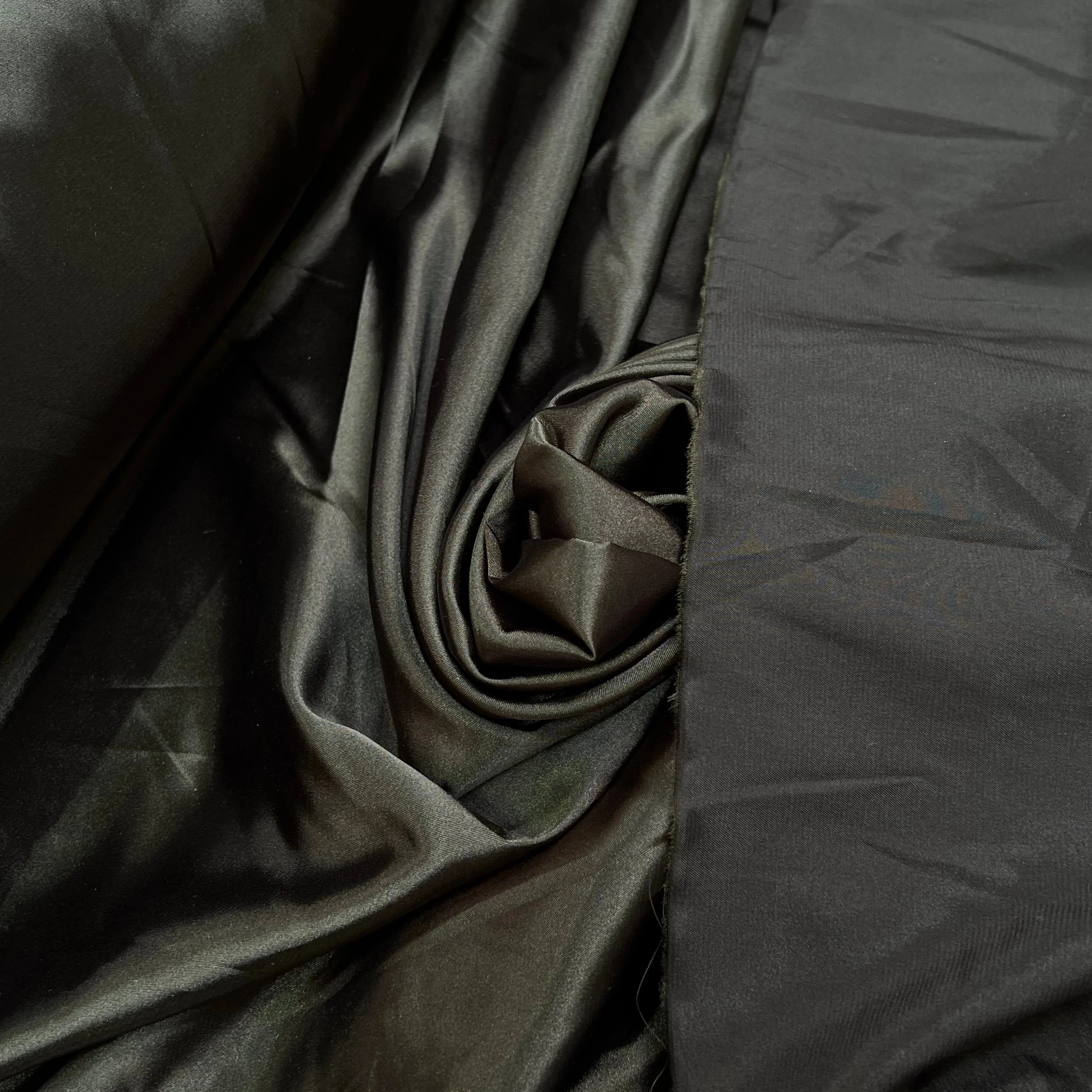 SATIN STRETCH KAKI SHINY FLUIDE - My Little Coupon