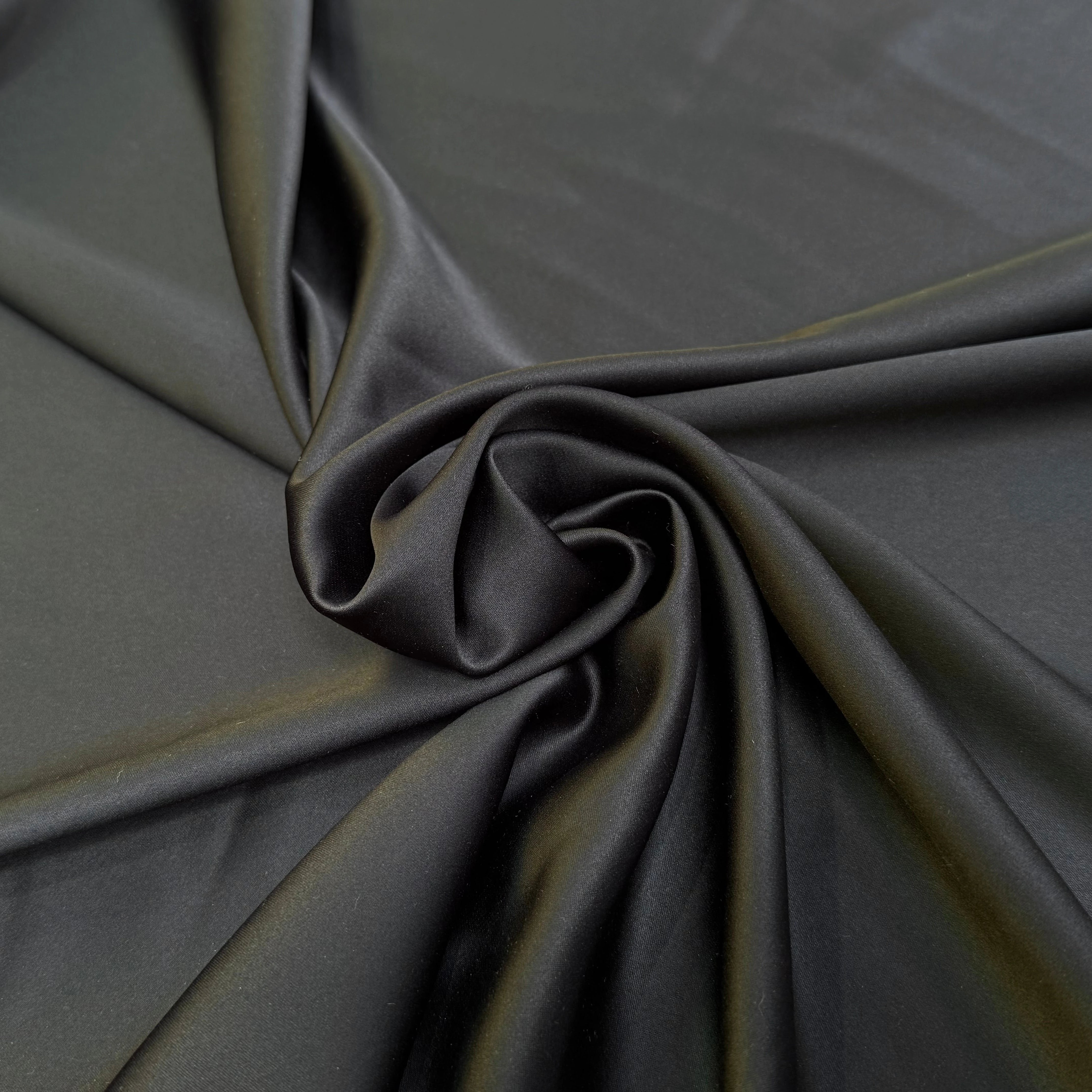 SATIN STRETCH NOIR FLUIDE - My Little Coupon