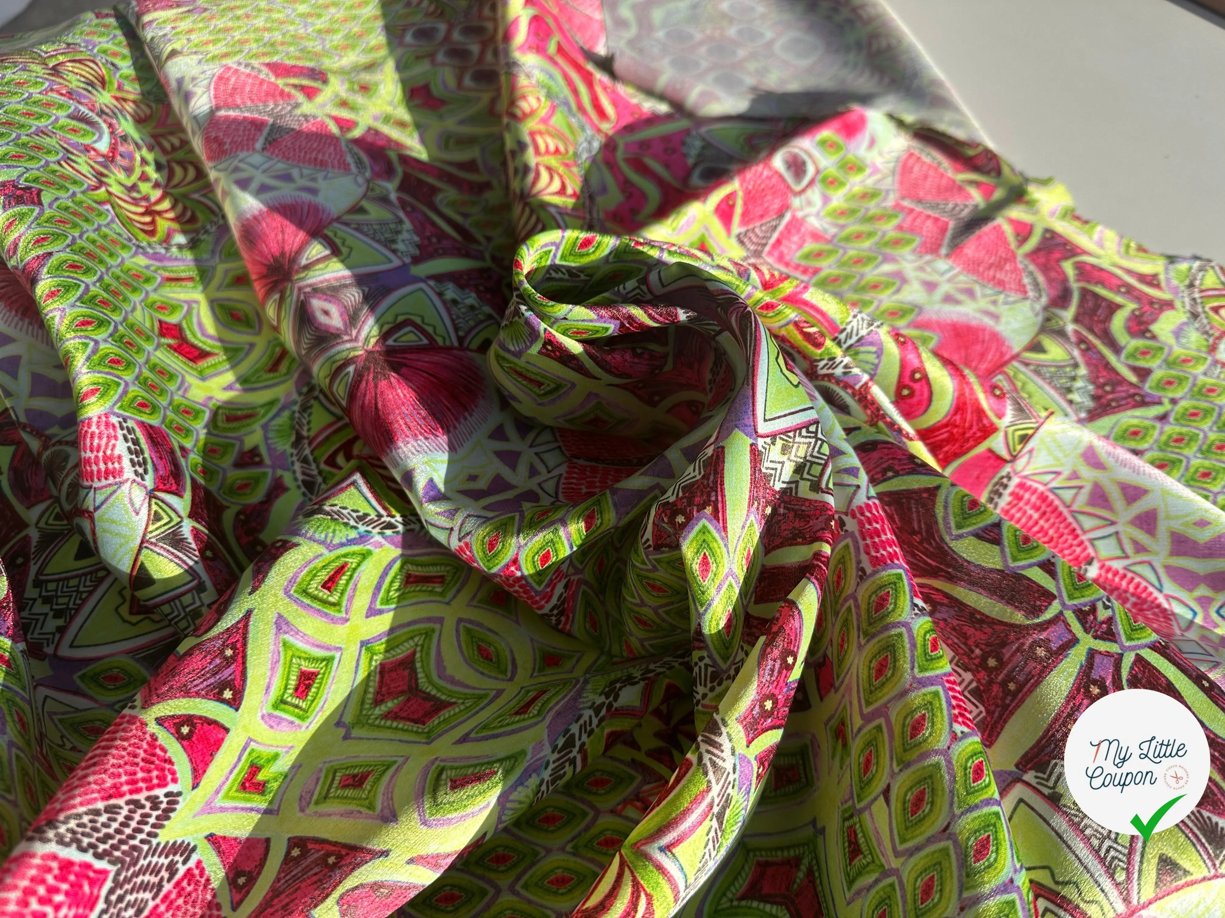 SATIN VELOUTÉ KALÉIDOSCOPE ETHNIQUE MLC INTERN