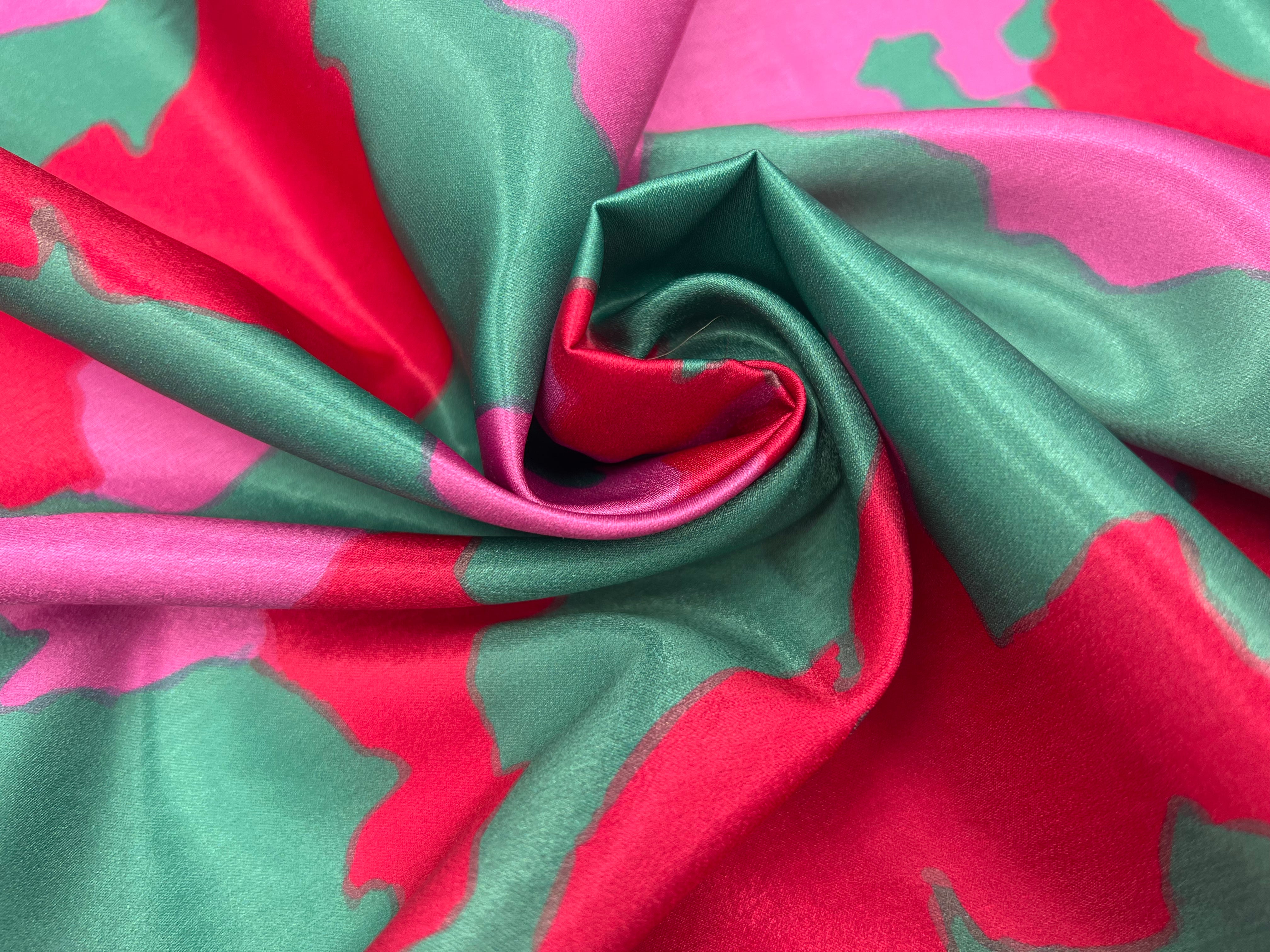 SATIN VELOUTÉ VERT ET ROUGE MLC INTERN
