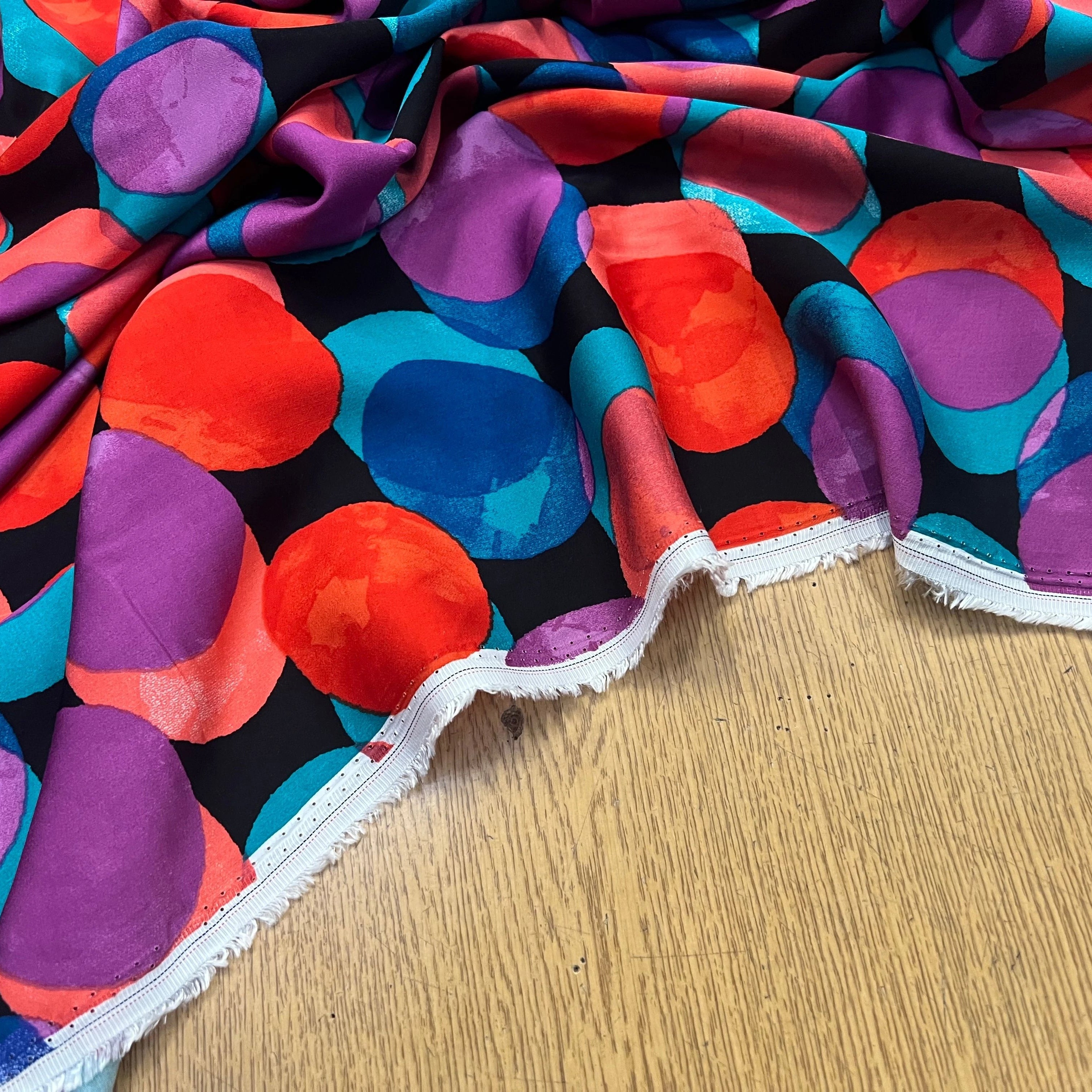 SATIN VISCOSE FUNNY DOTS CYCLAM - My Little Coupon