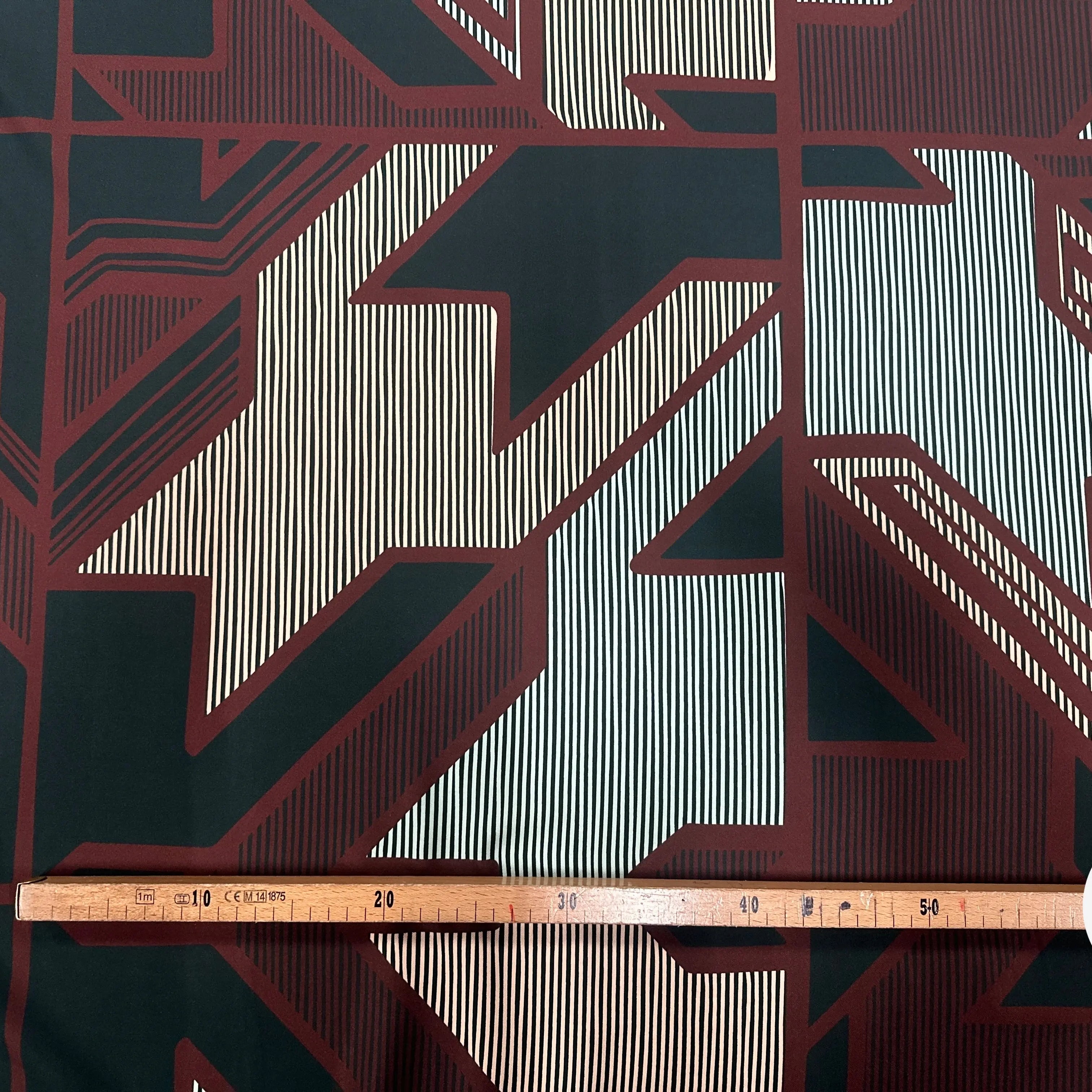 SATINETTE DE COTON FINEMENT SERGÉ CARREAUX 45CM MLC INTERN