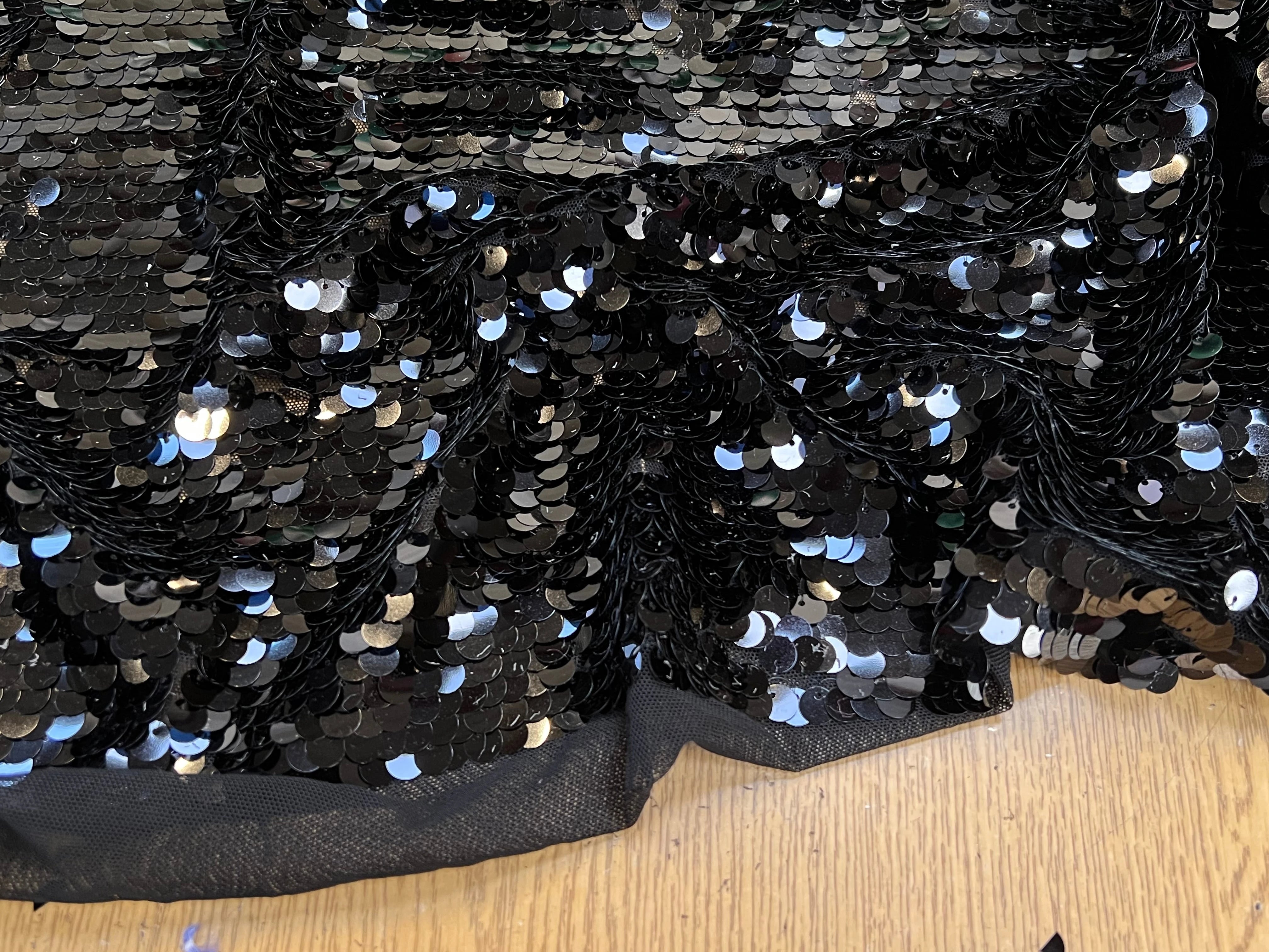 SEQUIN PAILLETTE SUR RÉSILLE NOIR - My Little Coupon