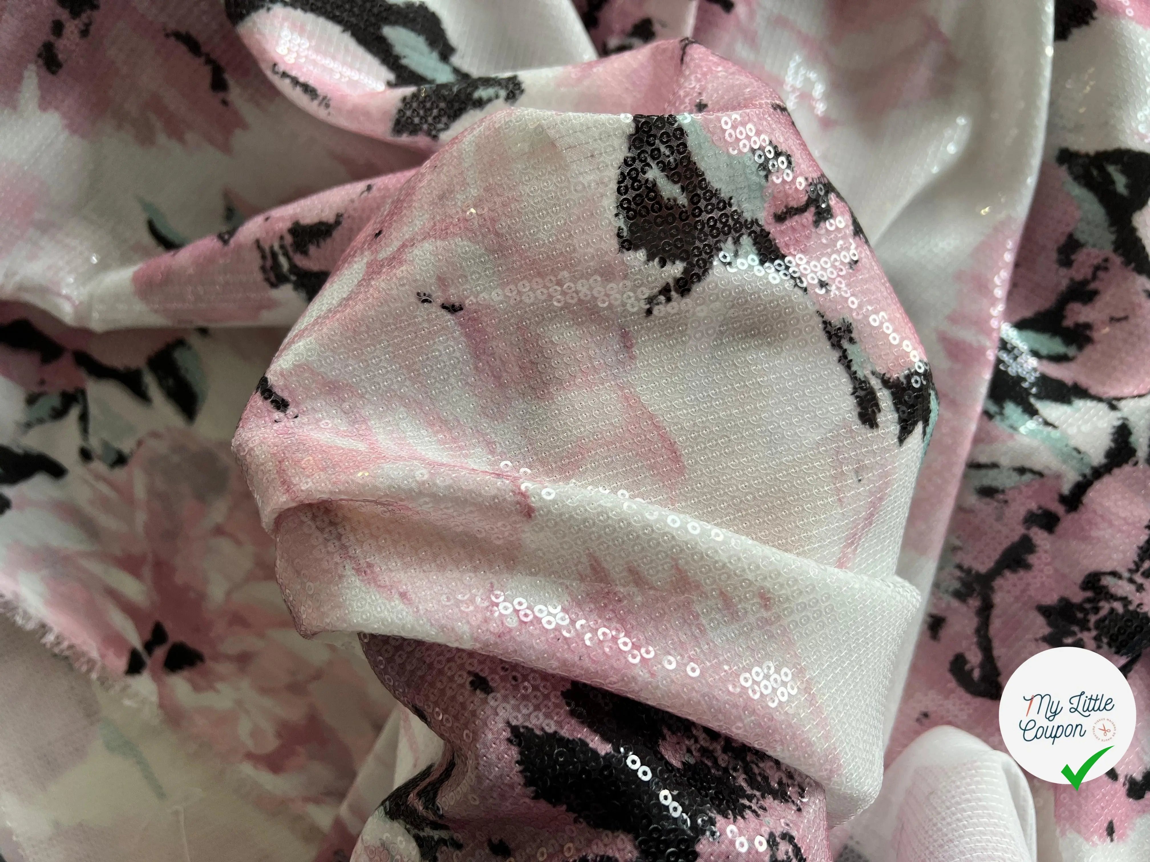 SEQUIN SUR IMPRESSION FLEURS FONDUES ROSE BLANC ET NOIR - My Little Coupon - tissu - coudre