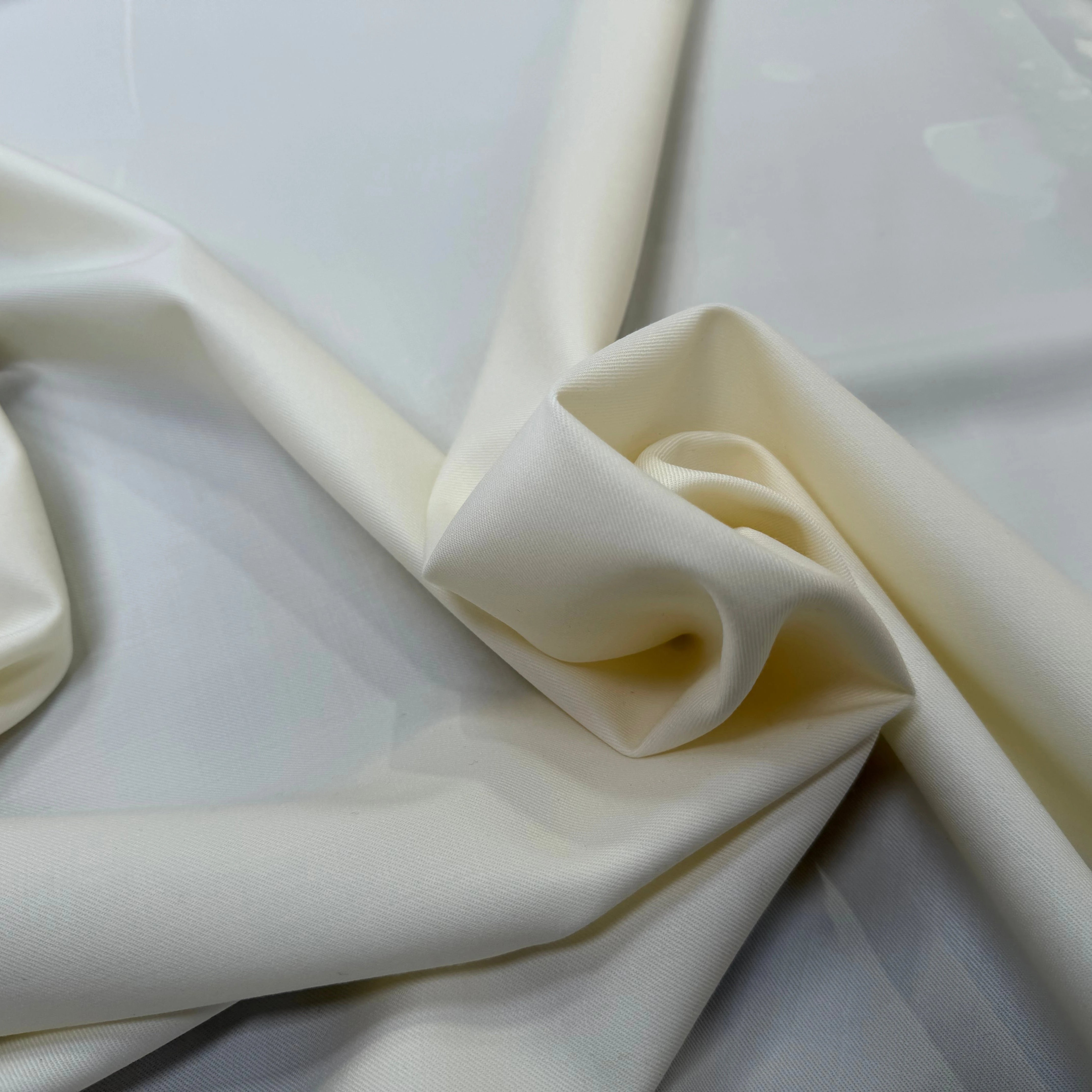 SERGÉ DE LAINE VIERGE SOUPLE BLANC CASSÉ - My Little Coupon