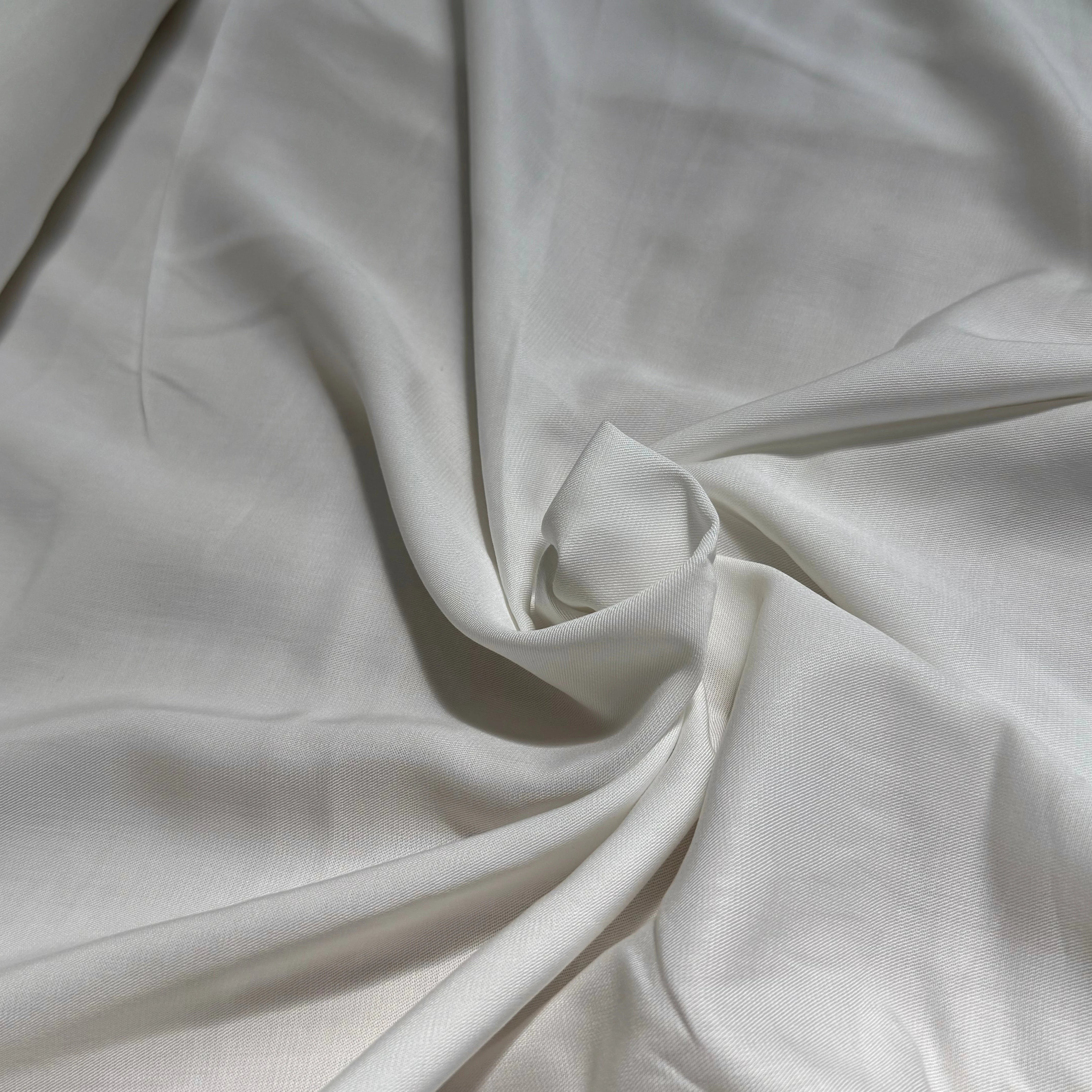 SERGÉ VISCOSE BEAU TOMBÉ BLANC CASSÉ - My Little Coupon
