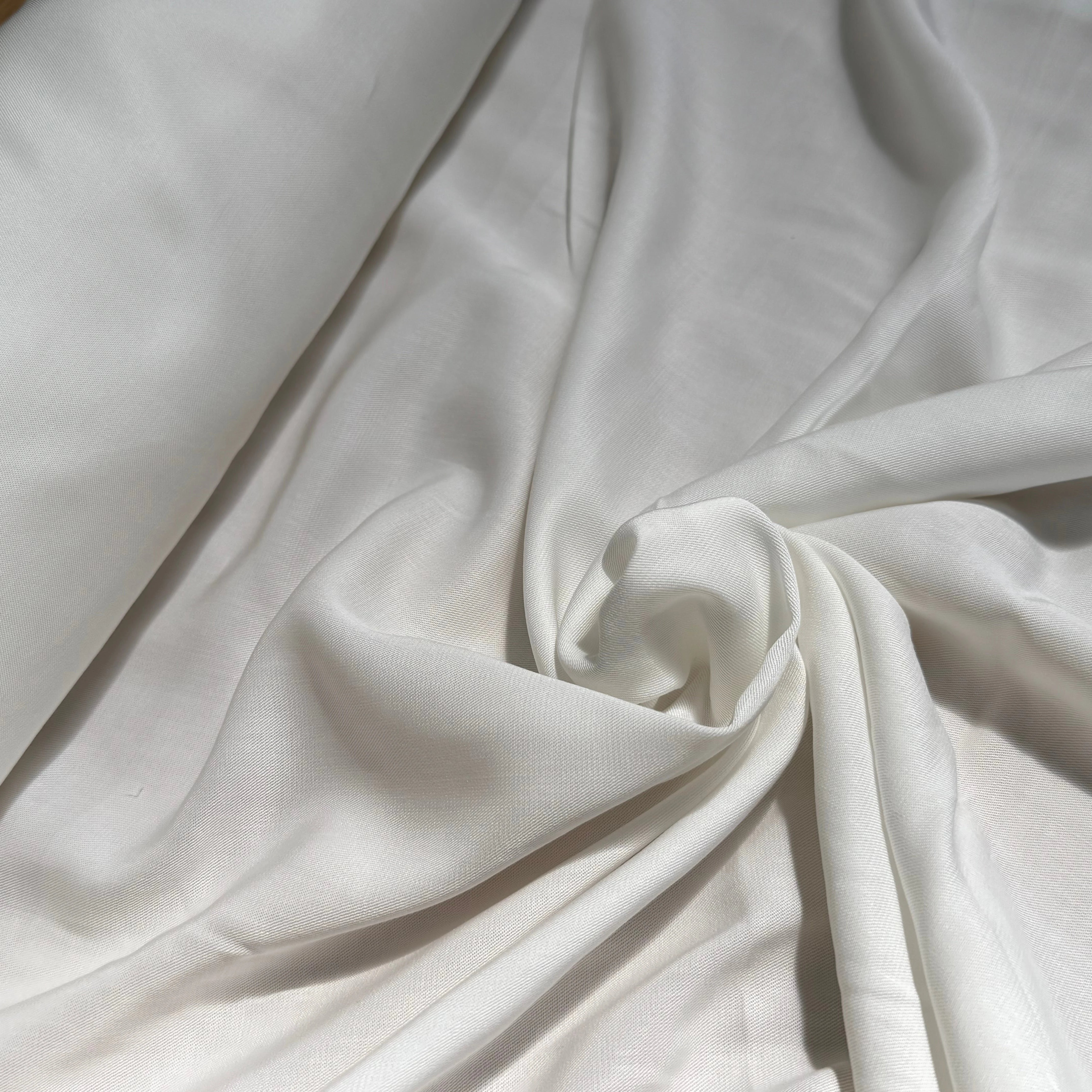 SERGÉ VISCOSE BEAU TOMBÉ BLANC CASSÉ - My Little Coupon