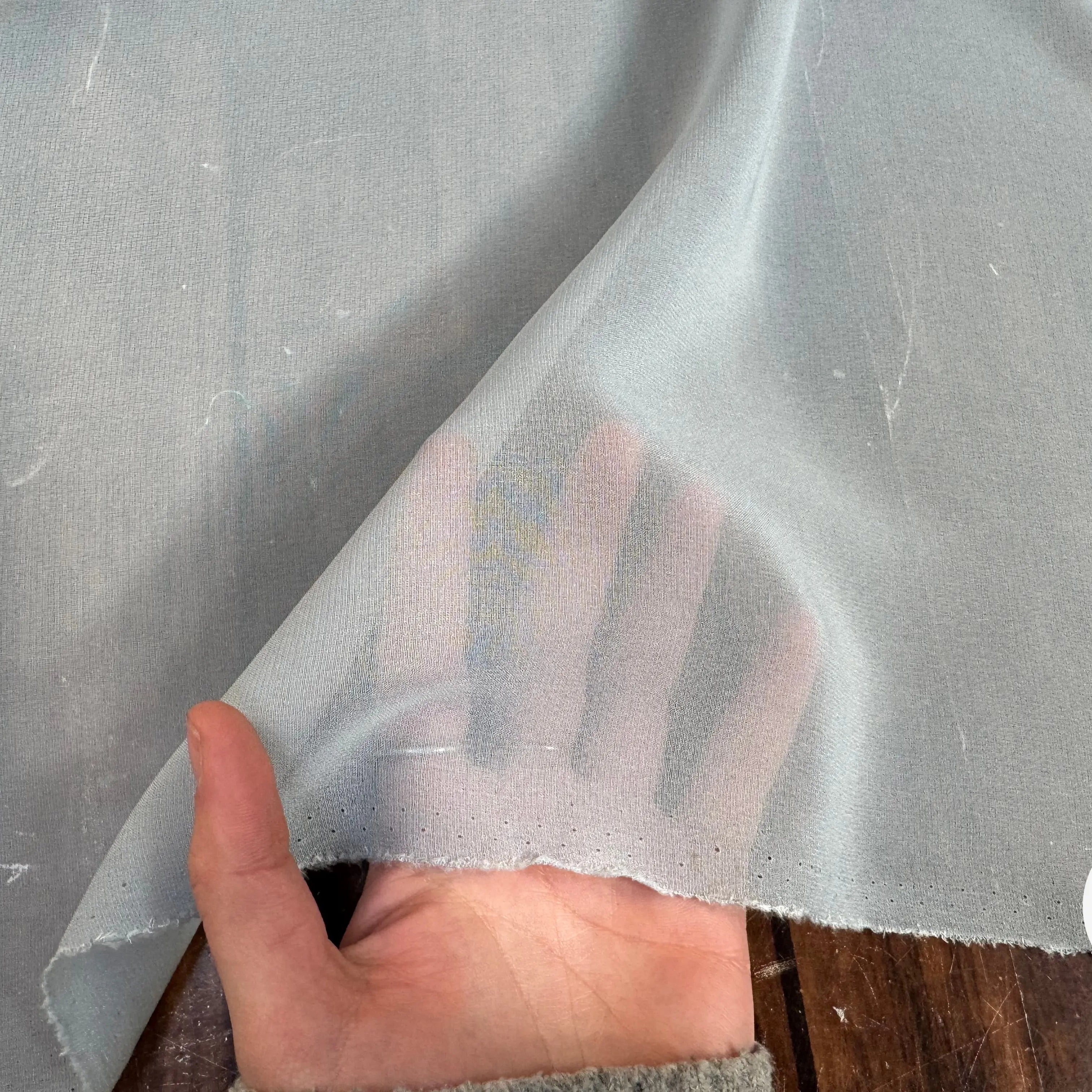 SILK MIX GEORGETTE, Softy blue, 20% soie - My Little Coupon