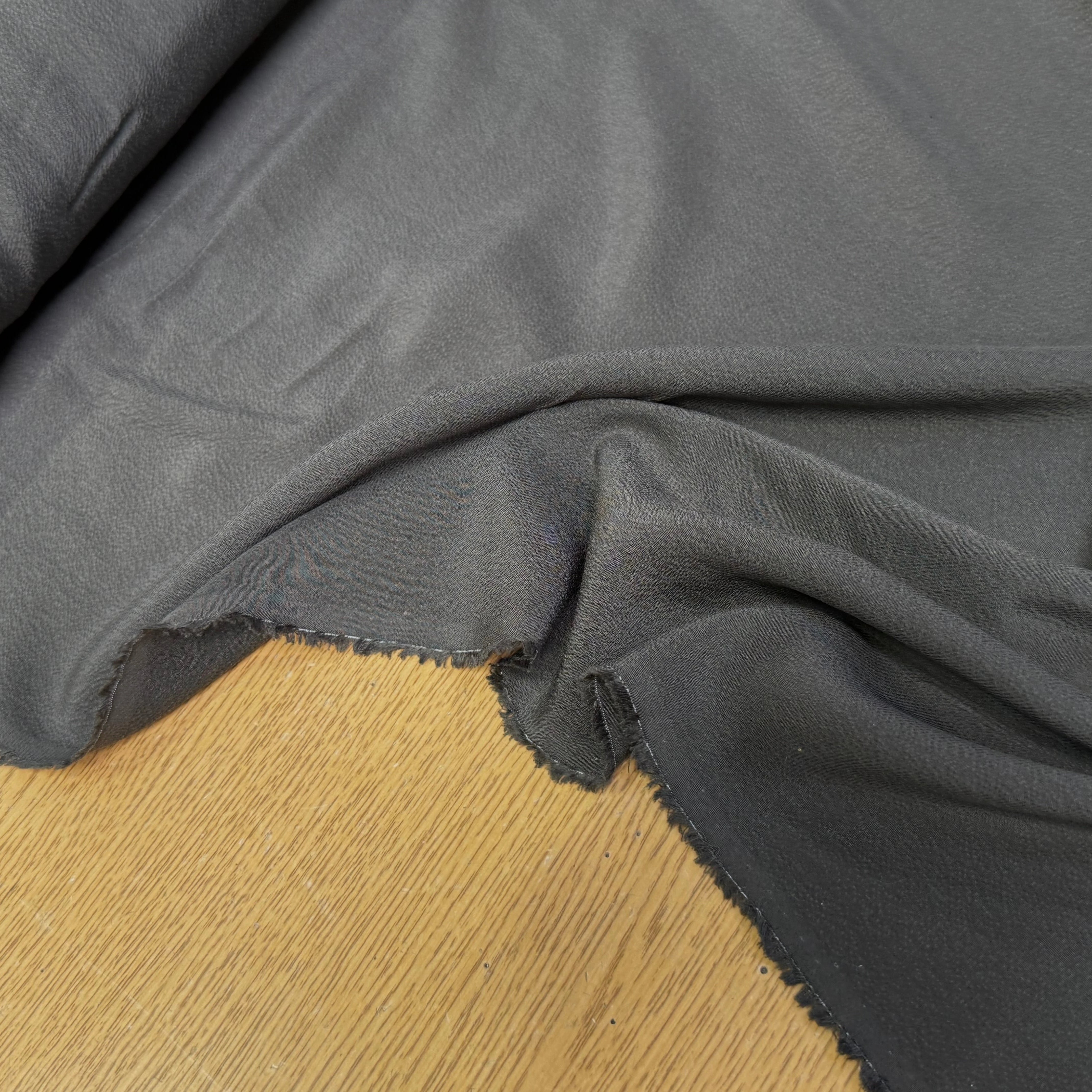 SOIE ASPECT GAUFFRE GRIS ANTHRACITE - My Little Coupon
