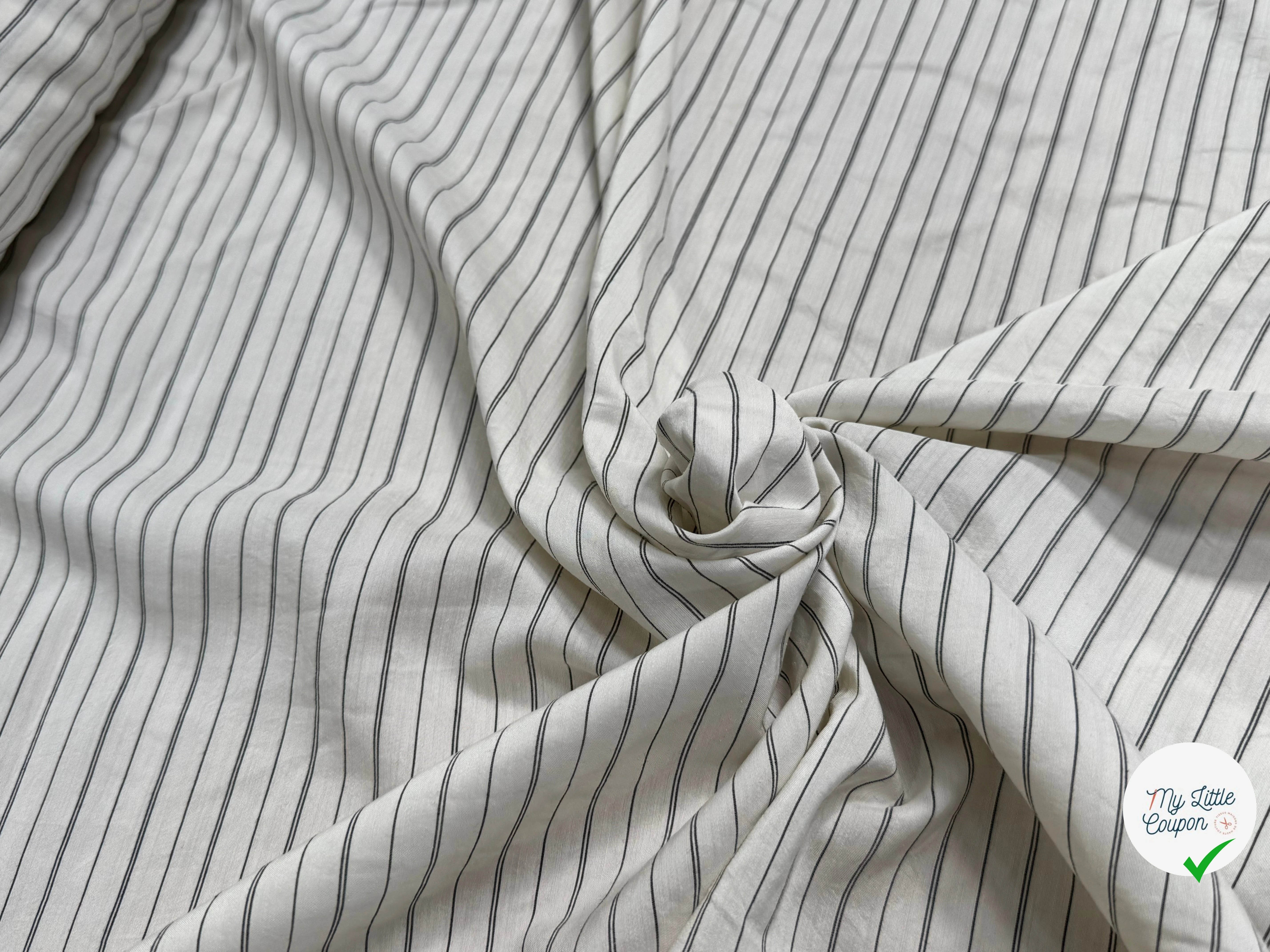 SOIE FLUIDE RAYURES NOIRES SUR FOND ÉCRU - My Little Coupon