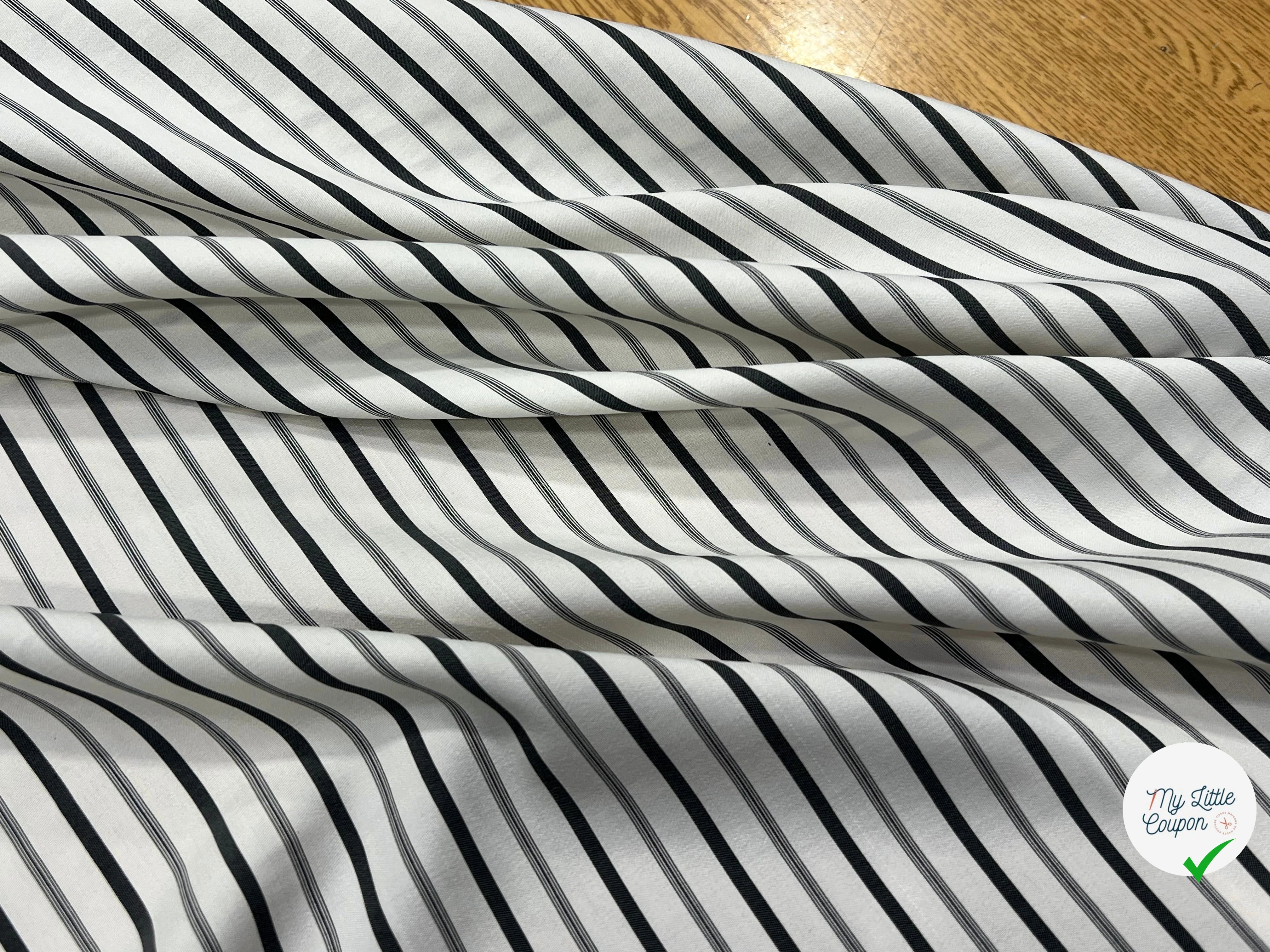 SOIE LÉGÈREMENT SATINÉ BLANC (CASSÉ) GROSSES RAYURES NOIRE 100% SOIE - My Little Coupon