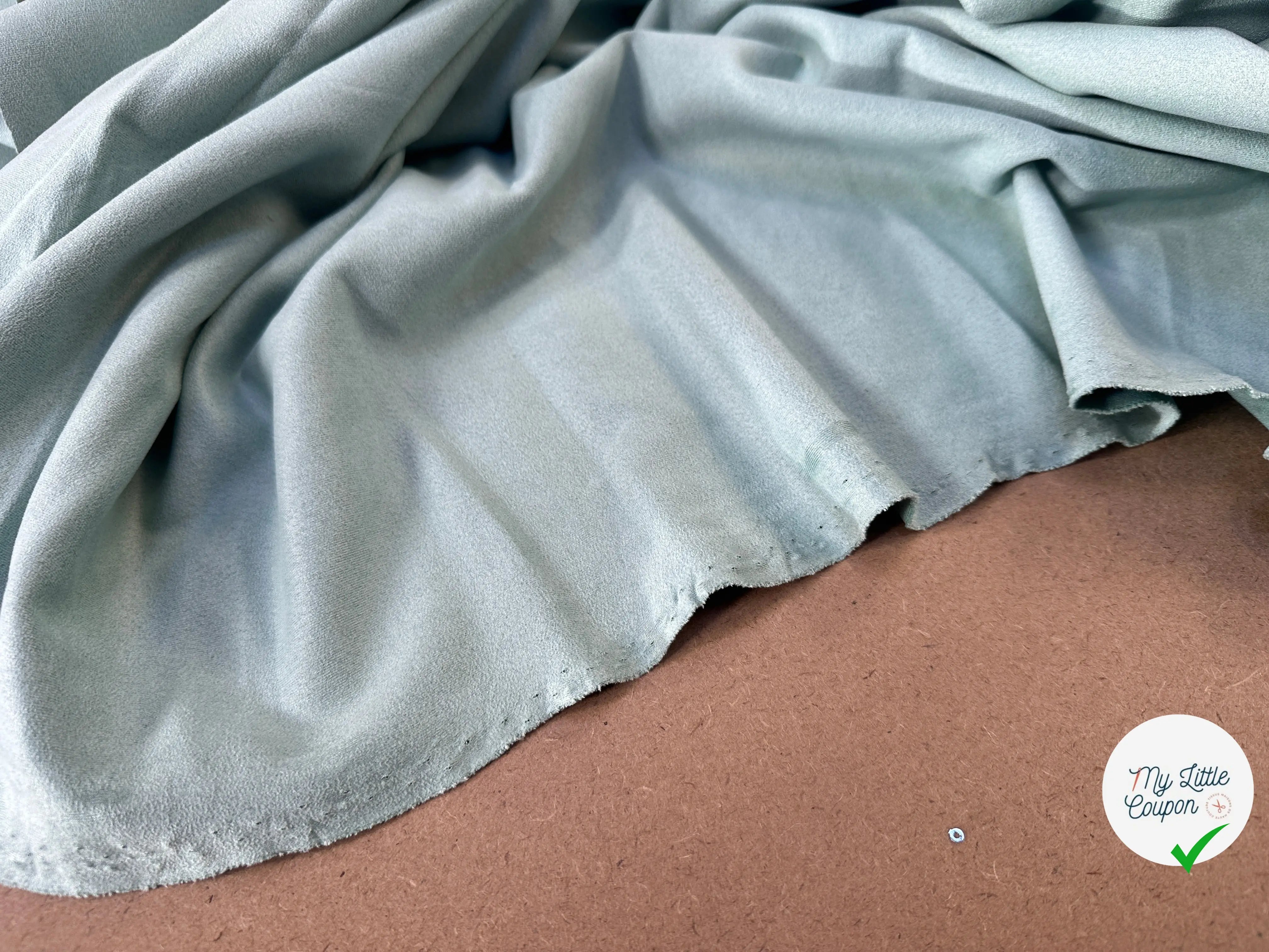 SUEDINE EFFET DAIM DENSE VERT AMANDE 11%EAÂ - My Little Coupon