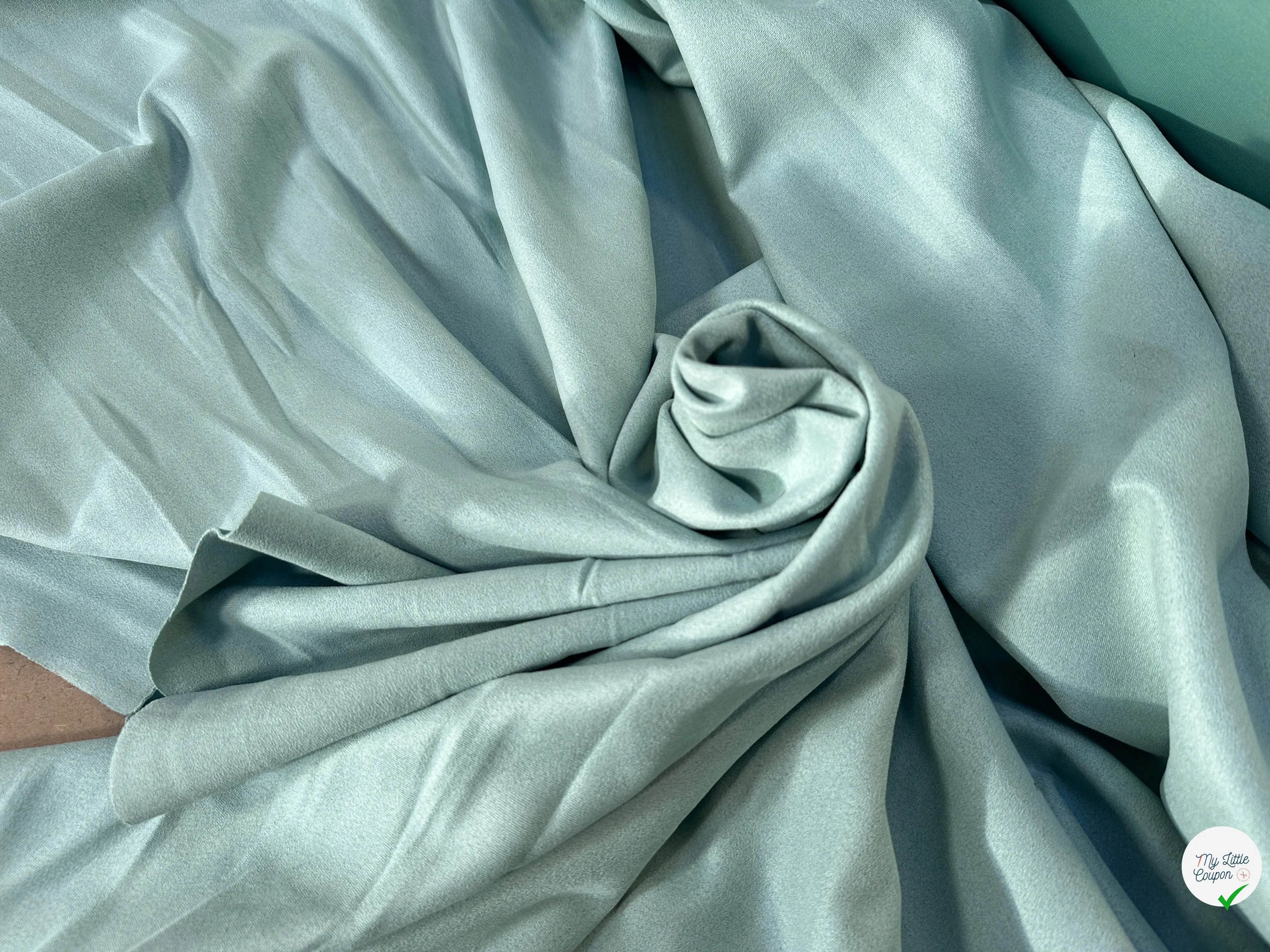 SUEDINE EFFET DAIM DENSE VERT AMANDE 11%EAÂ - My Little Coupon