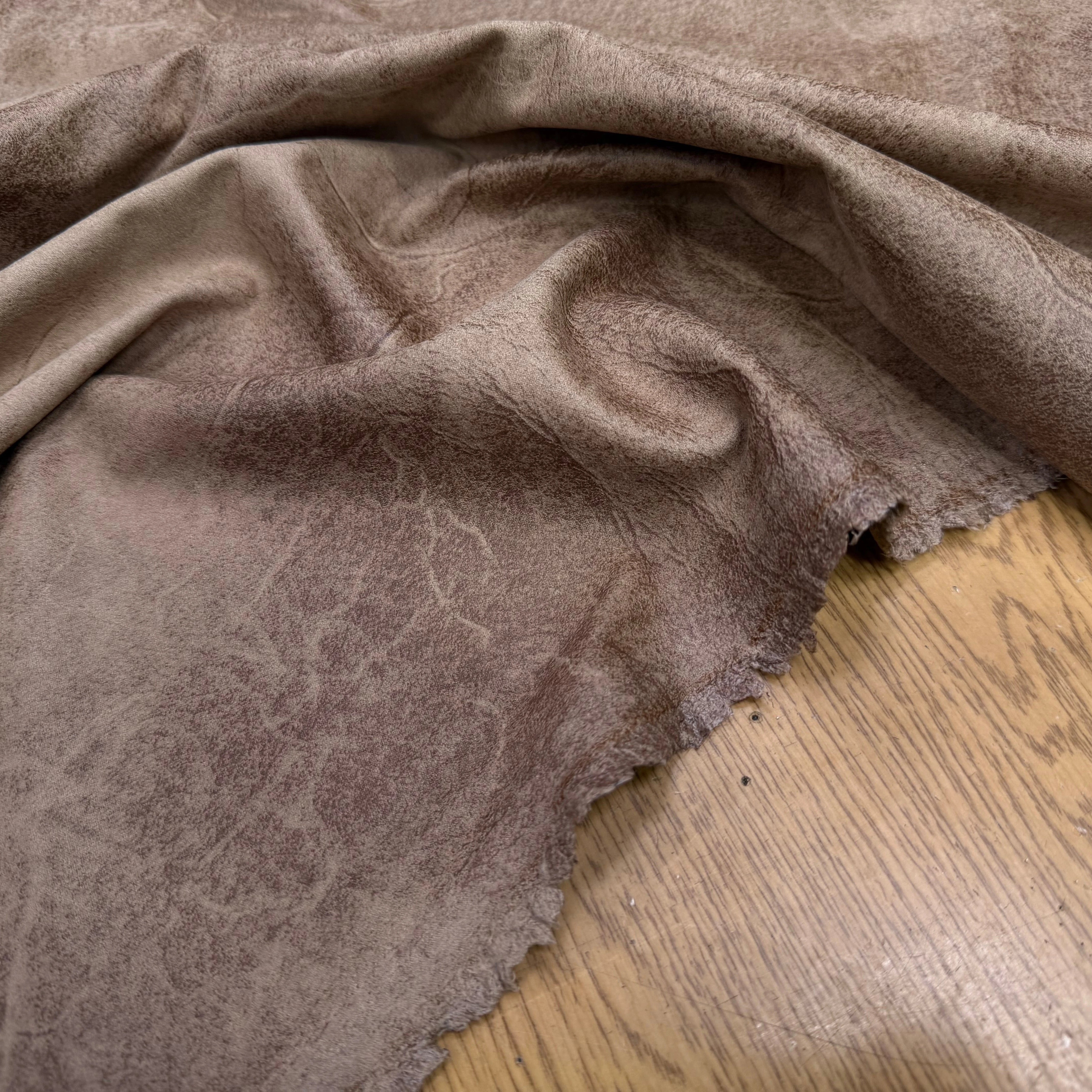 SUEDINE STRETCH CAFÉ AU LAIT EFFET CRAQUELÉ CHIC - My Little Coupon