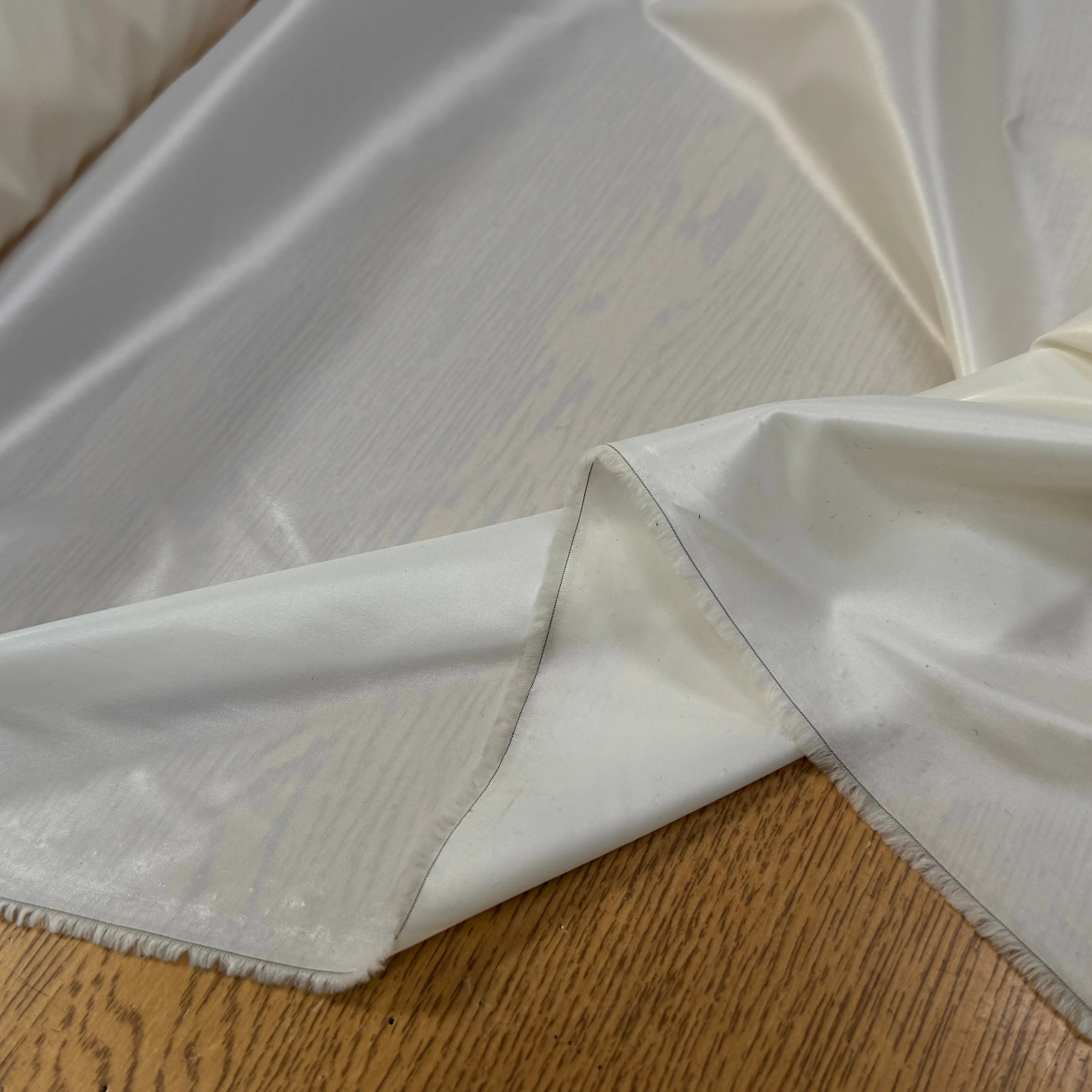 TAFFETAS BLANC CASSÉ POLYAMIDE - My Little Coupon