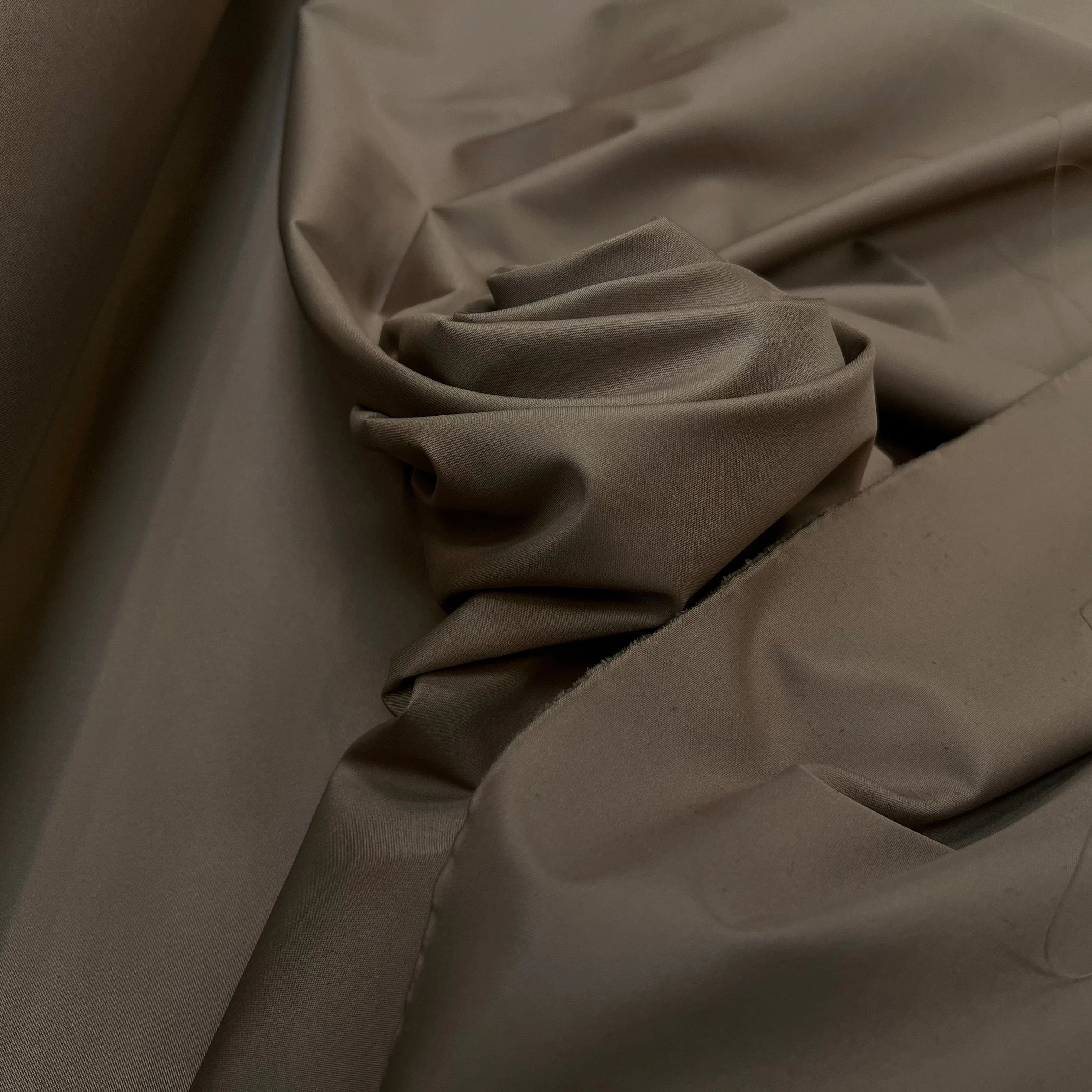 TAFFETAS UNI SABLE FONCÉ - My Little Coupon