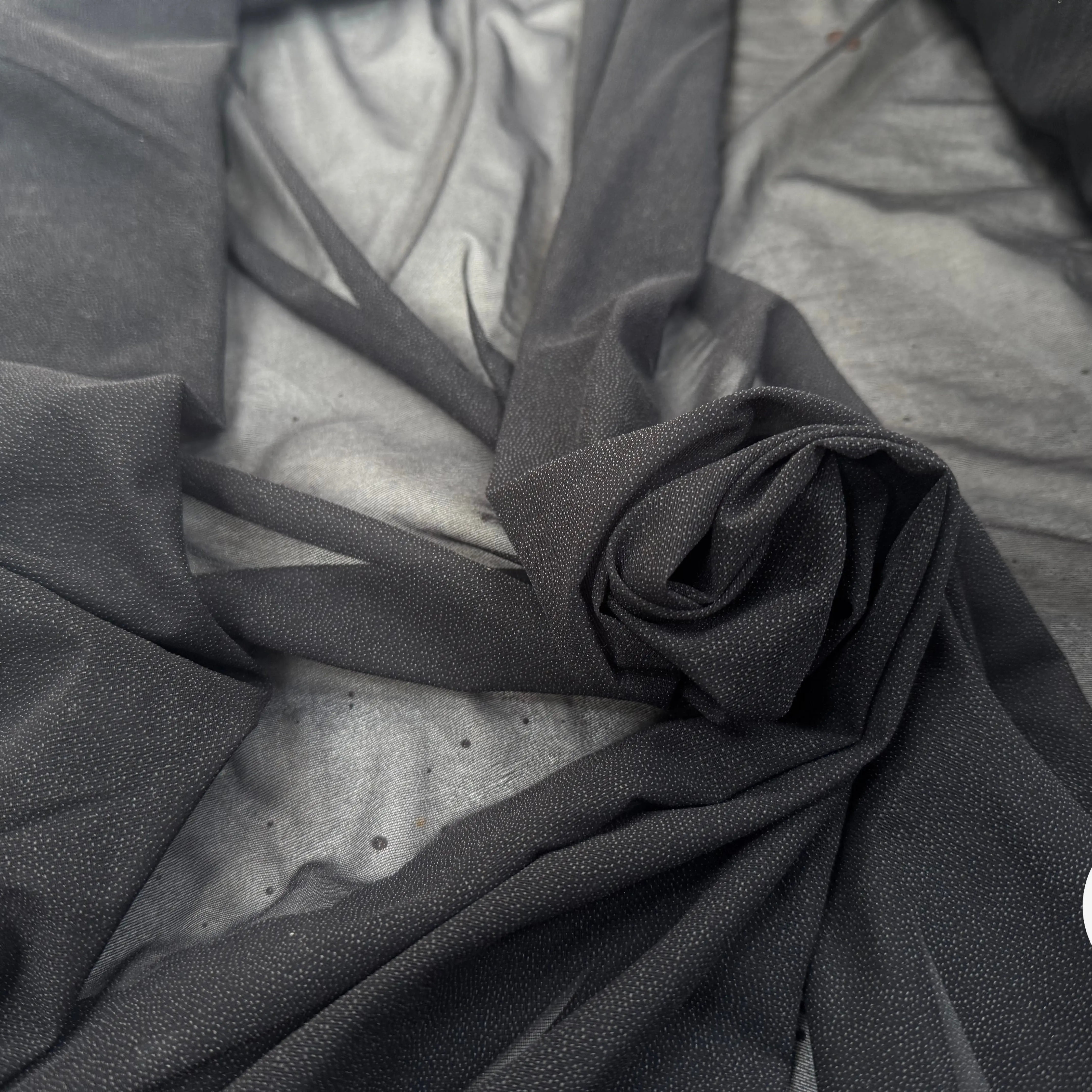 THERMOCOLLANT MAILLE FINE À GRAIN GRANDE LAIZE NOIR - My Little Coupon