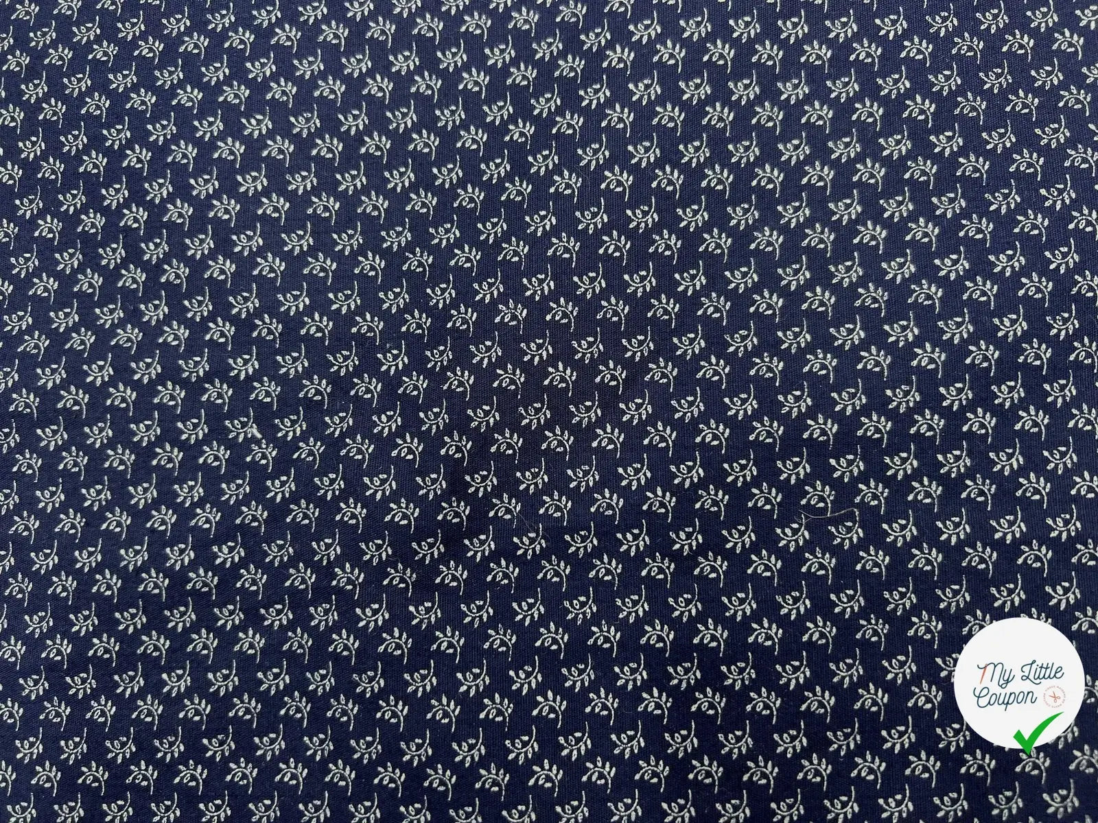 TISSU 100% COTON FERMIÈRE FOND BLEU MOTIF FEUILLAGES - My Little Coupon - tissu - coudre