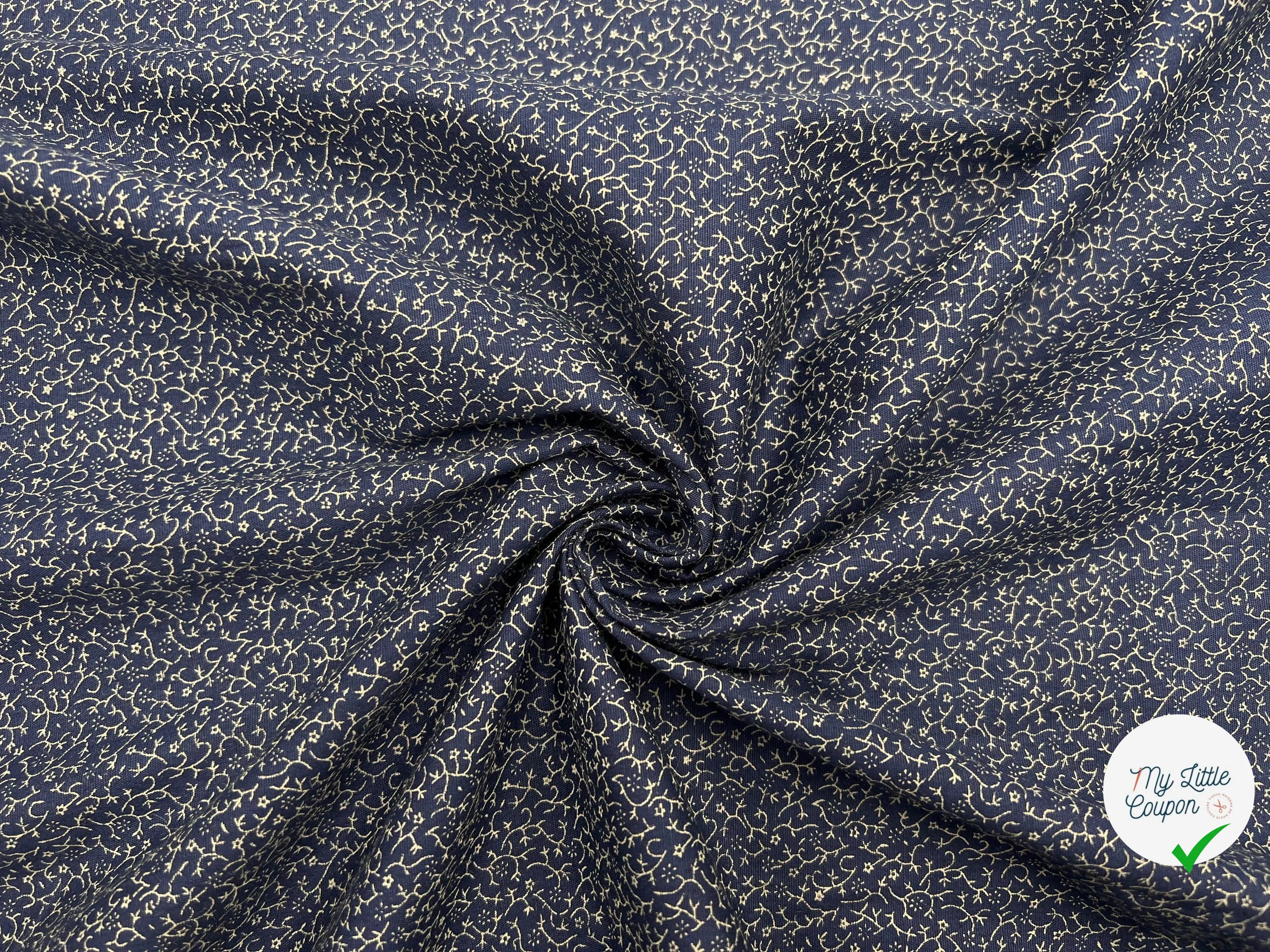 TISSU 100% COTON FERMIÈRE FOND BLEU PETITES ROSACES - My Little Coupon - tissu - coudre