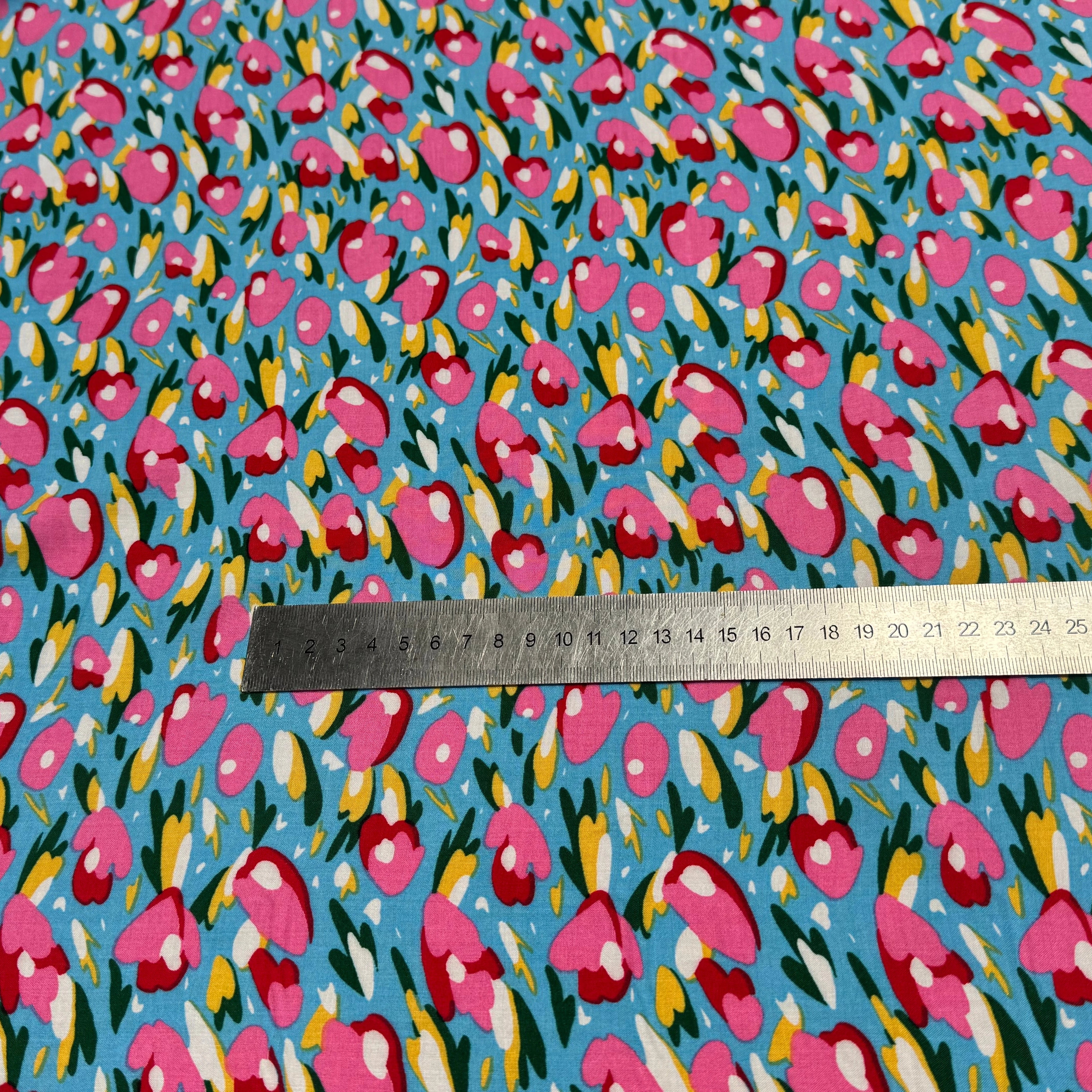 TISSU 100% VISCOSE FOND BONNIE BLUE IMPRIMÉ TULIP - My Little Coupon
