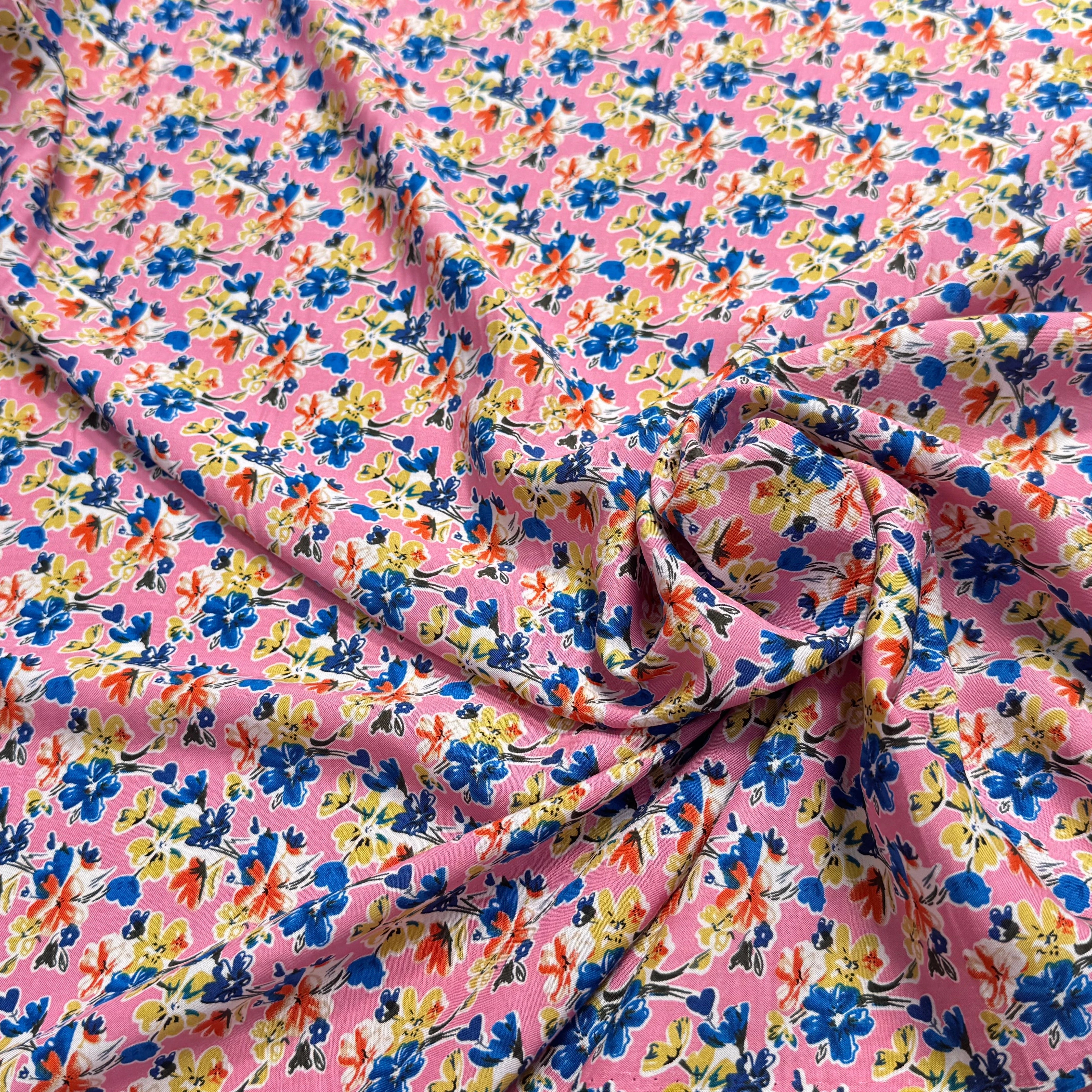 TISSU 100% VISCOSE FOND ROSE IMPRIMÉ BOUQUETS - My Little Coupon