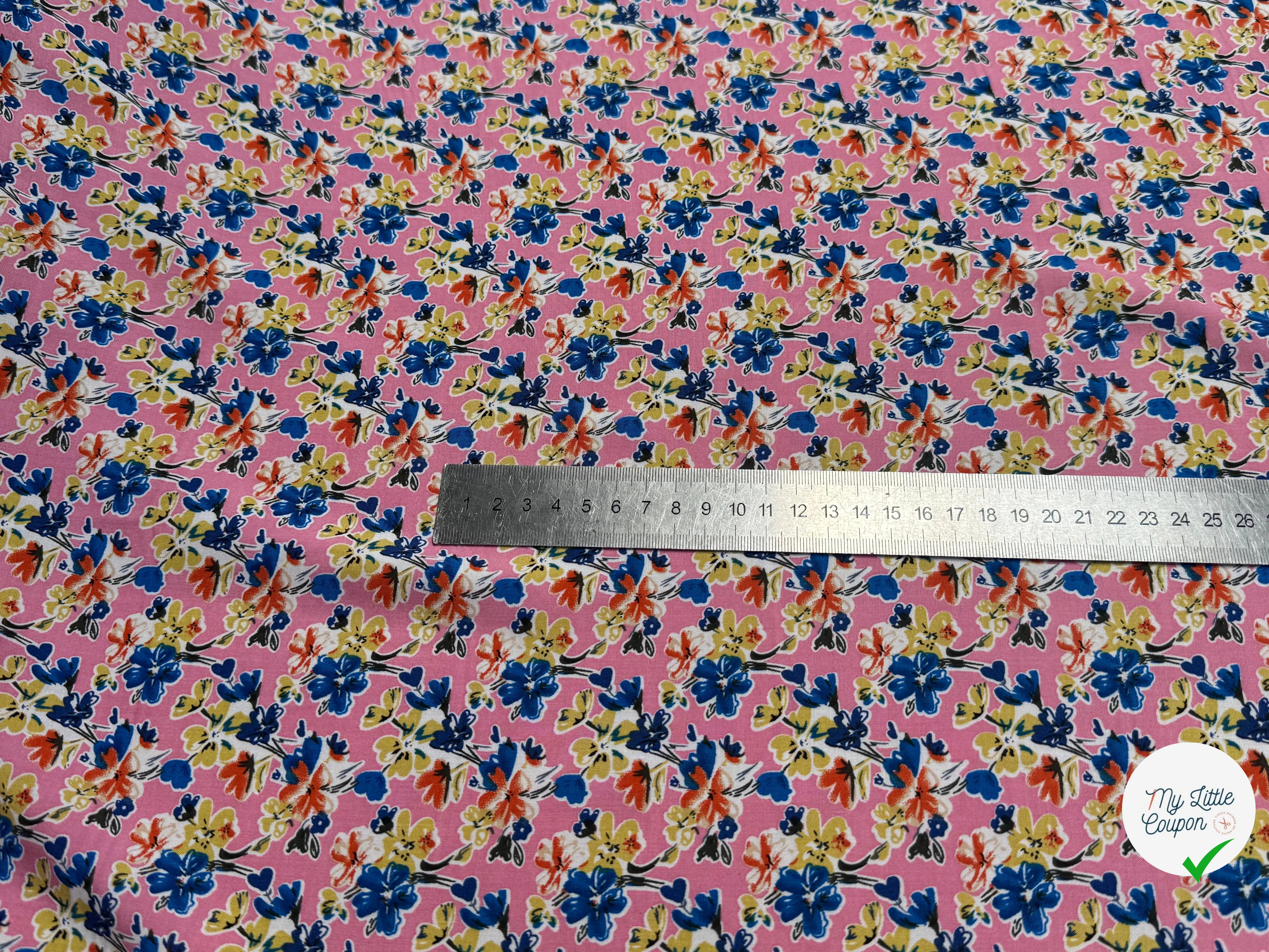 TISSU 100% VISCOSE FOND ROSE IMPRIMÉ BOUQUETS - My Little Coupon