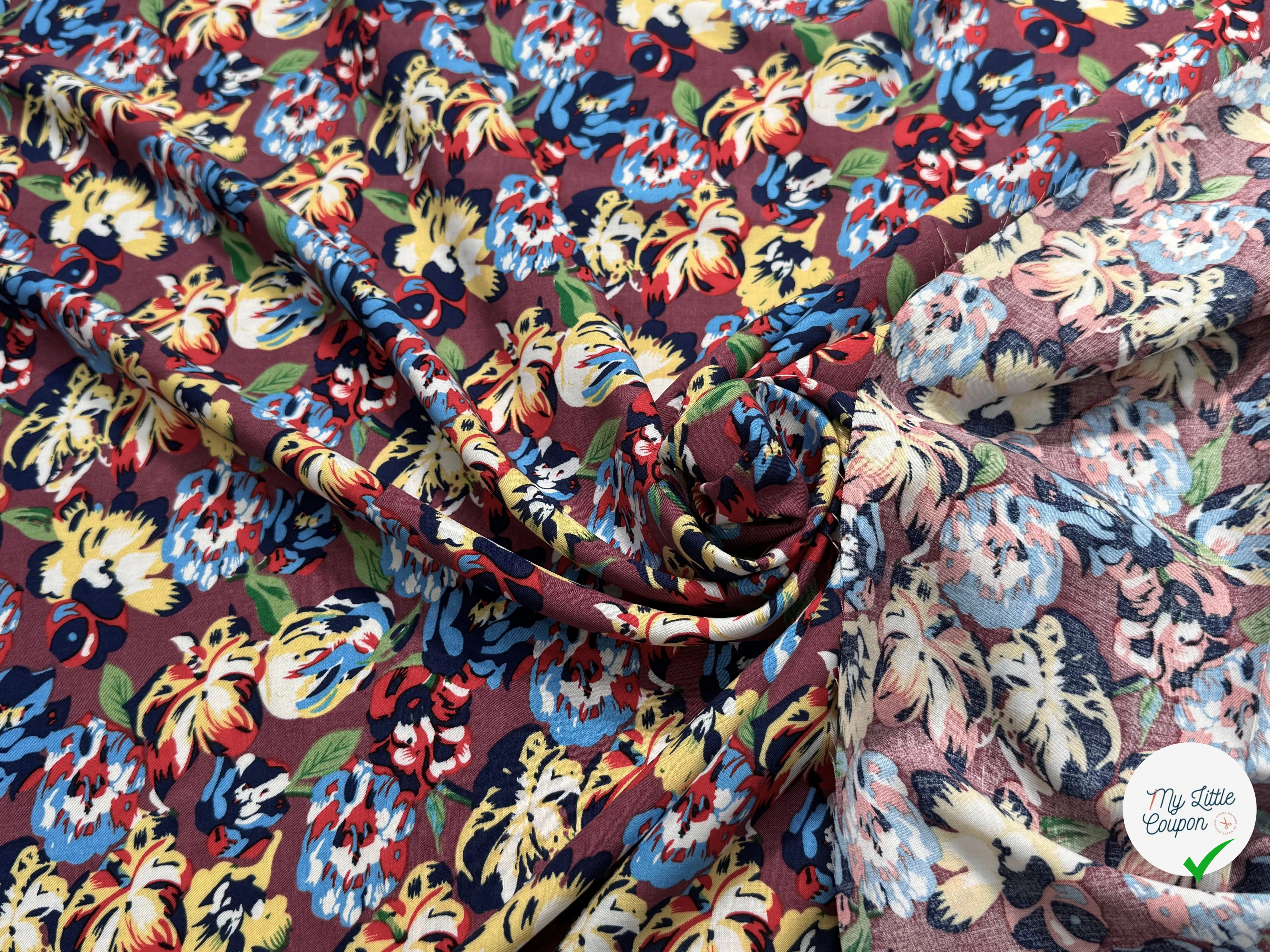 TISSU 100% VISCOSE IMPRIMÉ BASE DE FLEURS FOND MARRON BORDEAUX - My Little Coupon