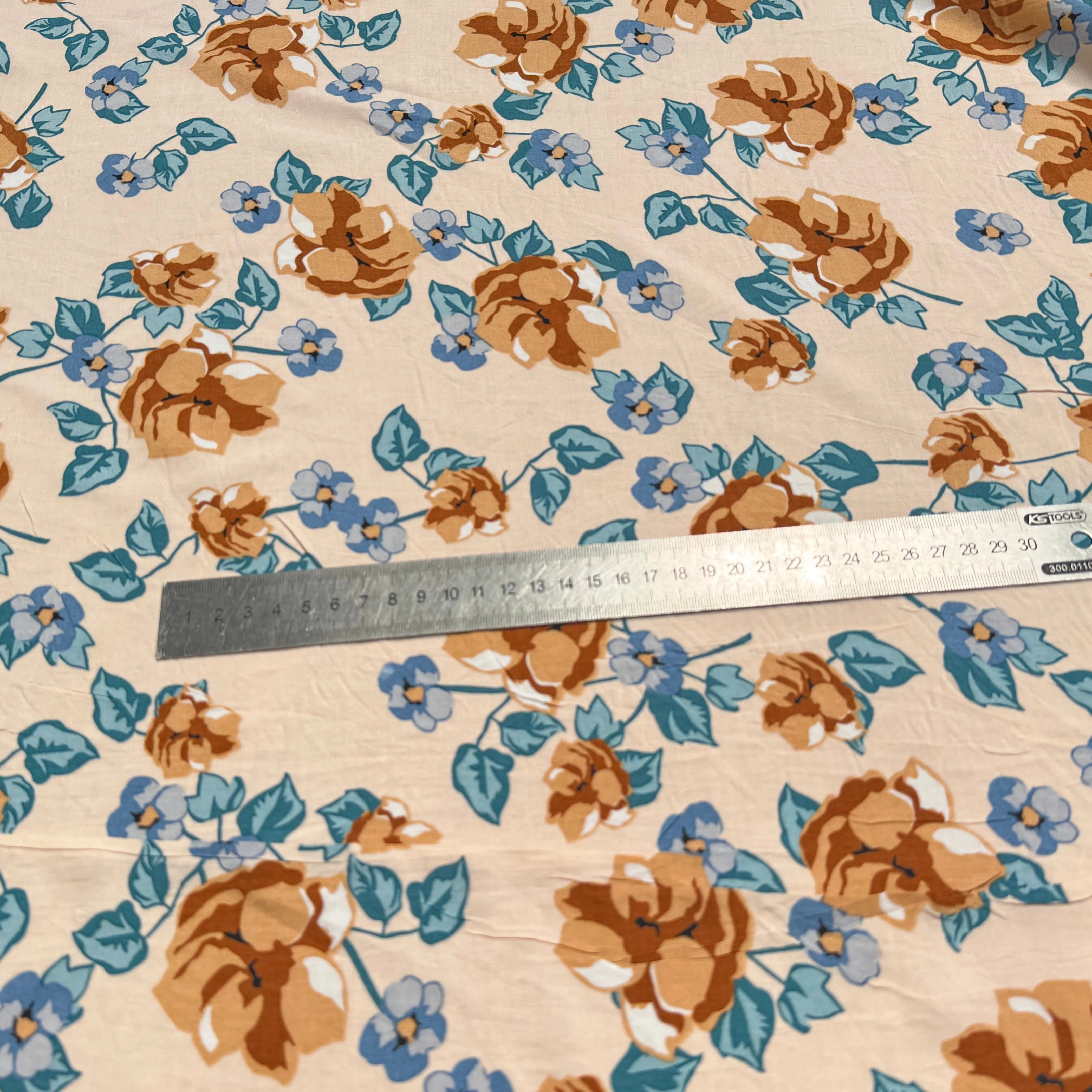 TISSU 100% VISCOSE IMPRIMÉ BRANCHES À FLEURS FOND CREME - My Little Coupon