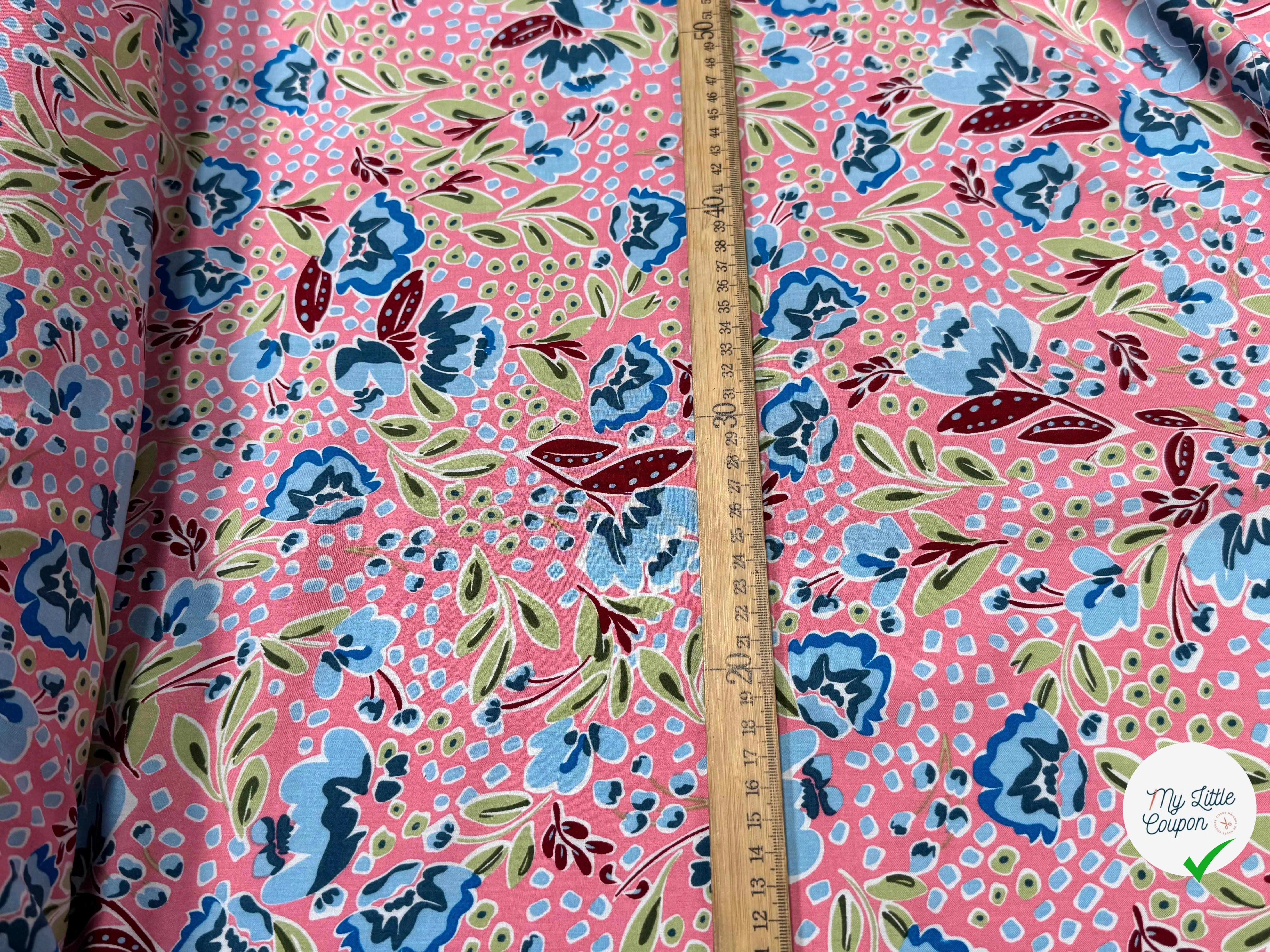 TISSU 100% VISCOSE IMPRIMÉ FEUILLAGES FOND ROSE - My Little Coupon