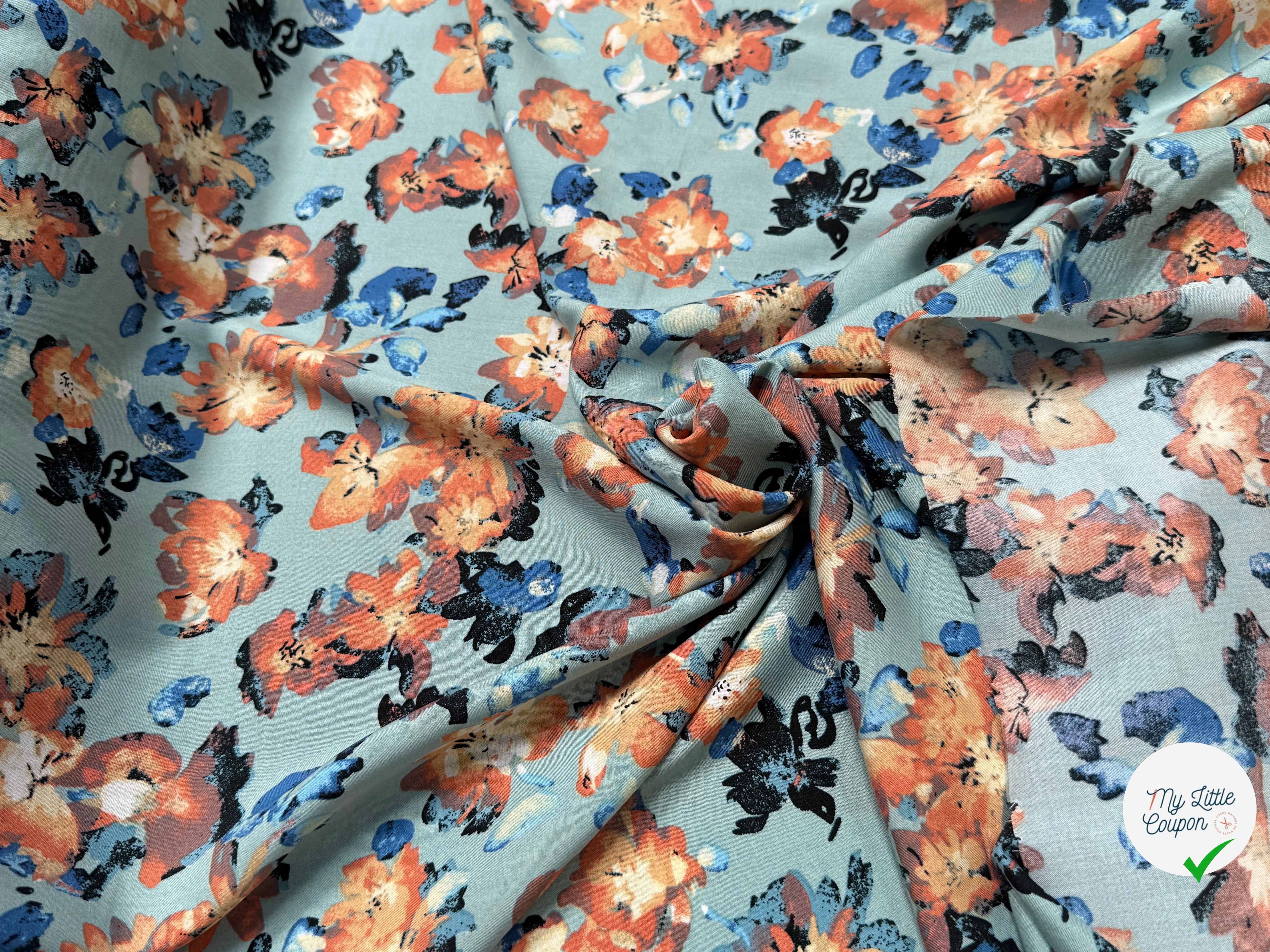 TISSU 100% VISCOSE IMPRIMÉ GROSSES BASES DE FLEURS FOND VERT D'EAU - My Little Coupon