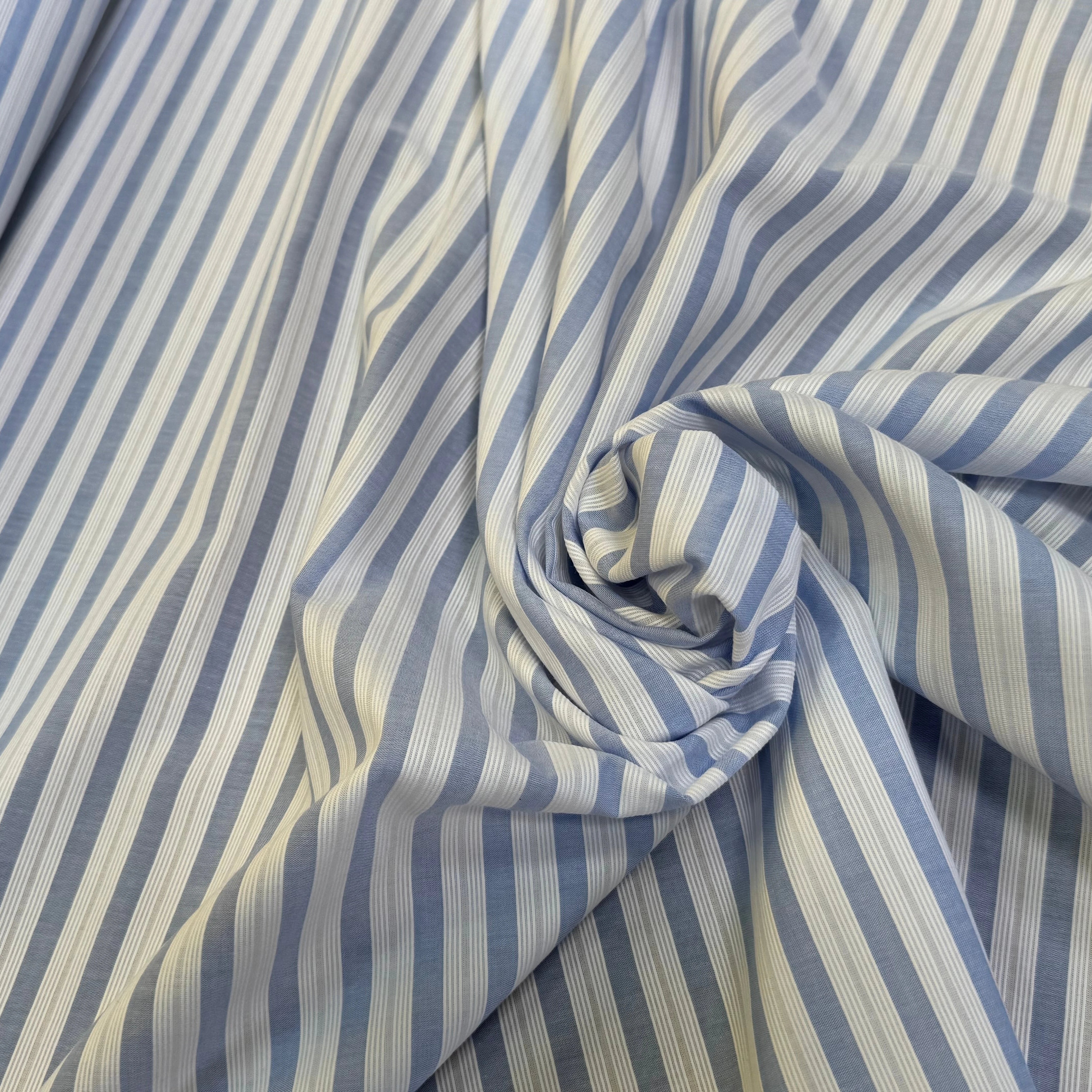 TISSU CHEMISE 100% COTON ORGANIC À RAYURES WHITE & SKY BLUE - My Little Coupon