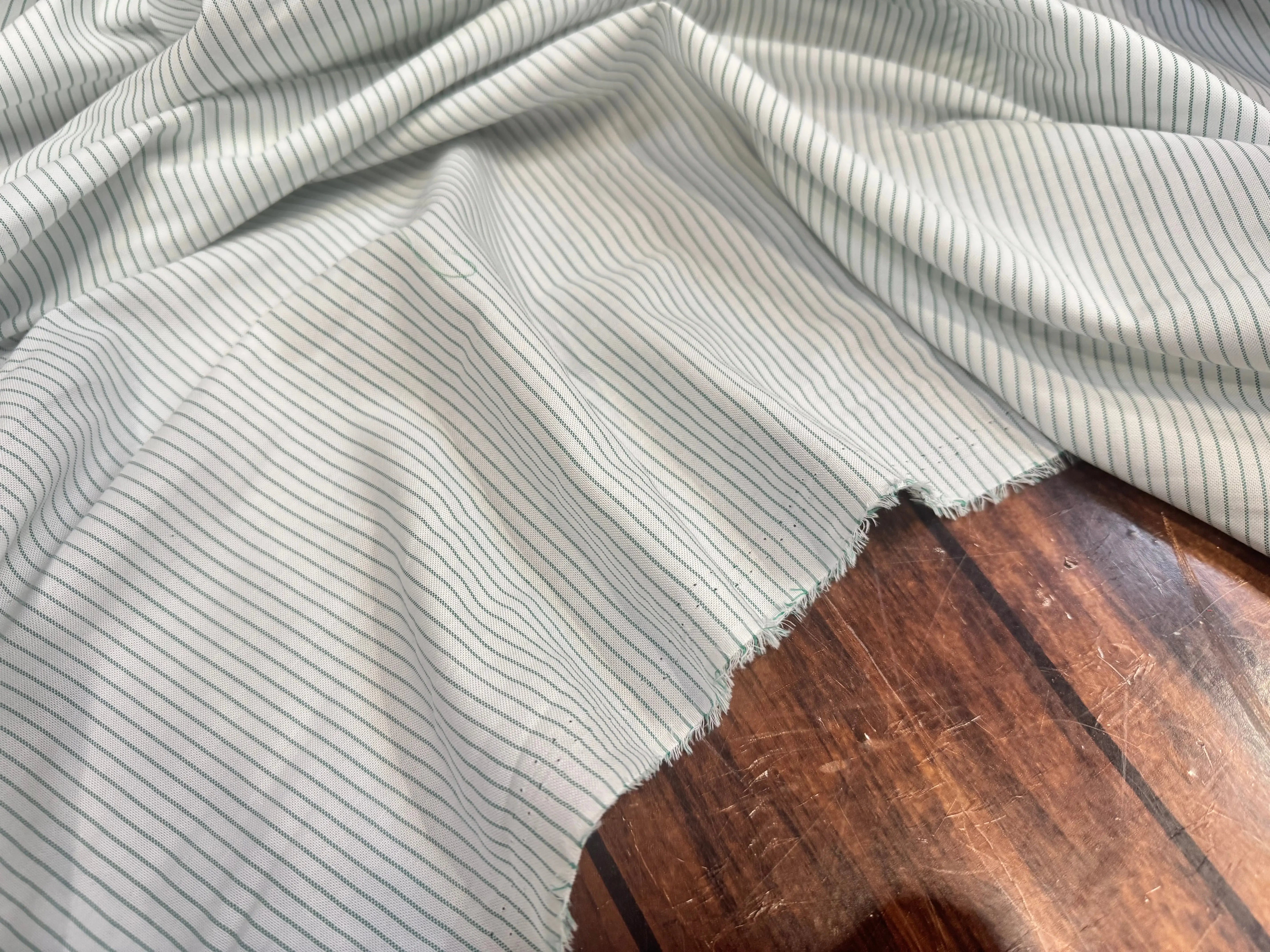 TISSU CHEMISE BLANC RAYURES VERTES - My Little Coupon