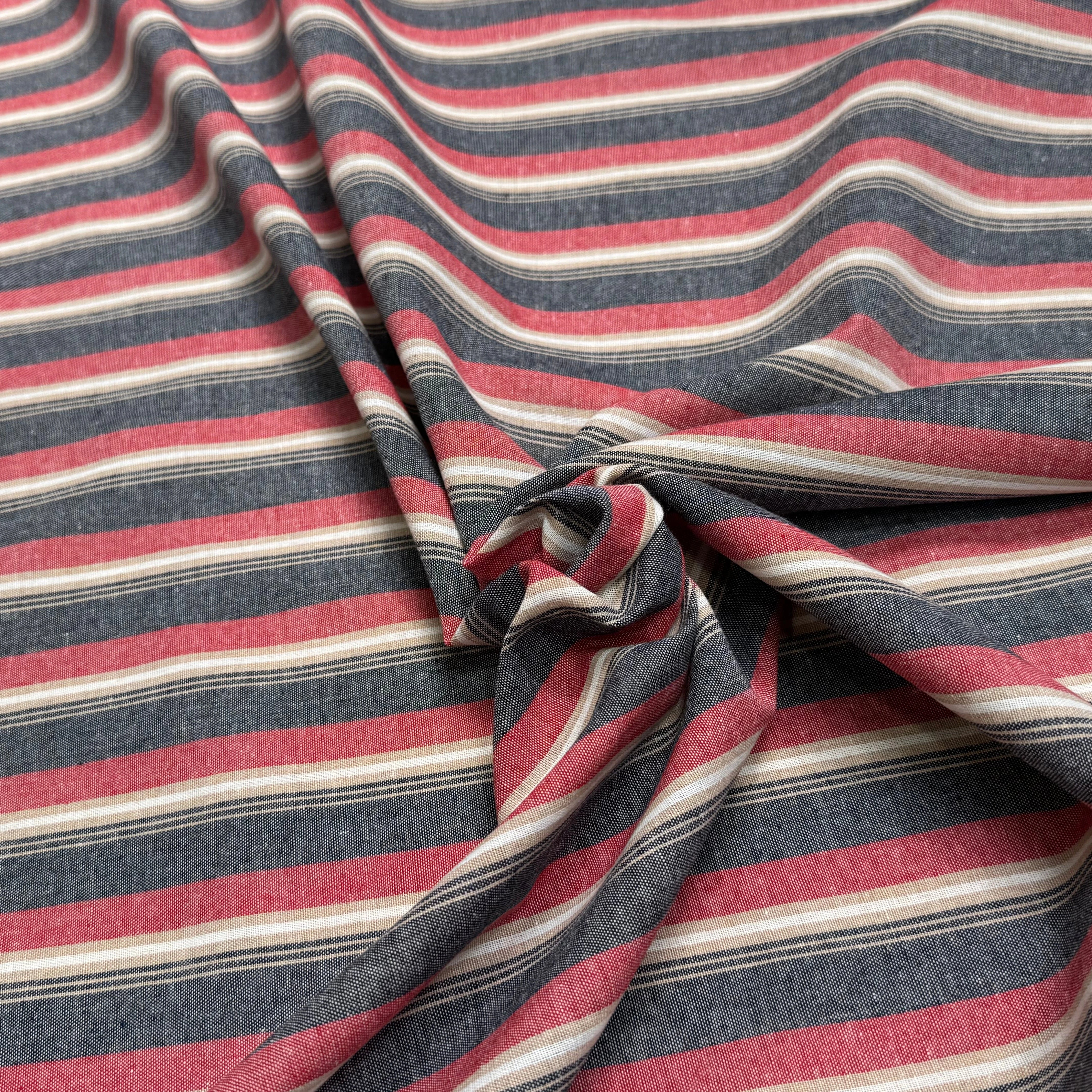 TISSU COTON ASPECT OXFORD 70% COTON RAYURES ROUGE - My Little Coupon