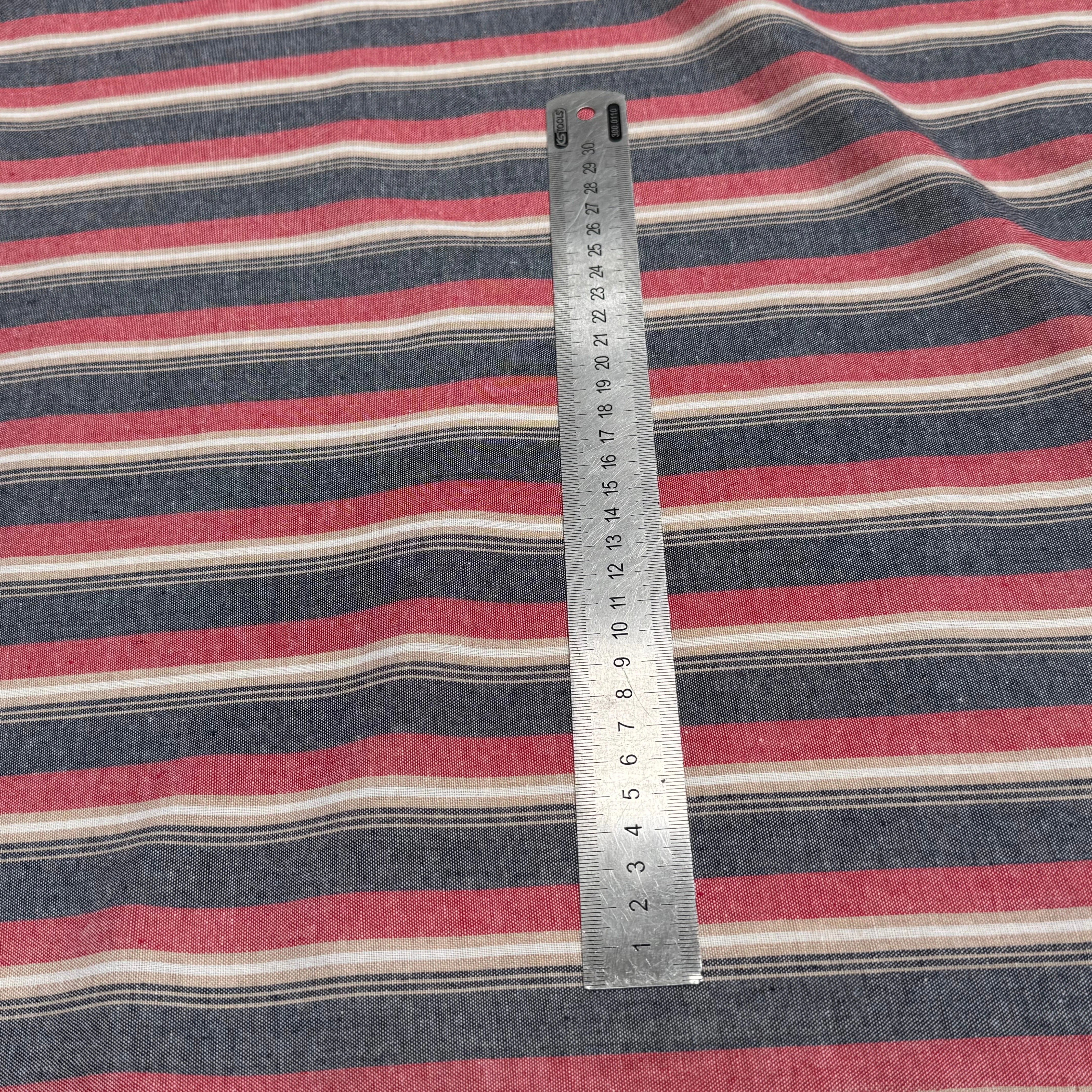 TISSU COTON ASPECT OXFORD 70% COTON RAYURES ROUGE - My Little Coupon