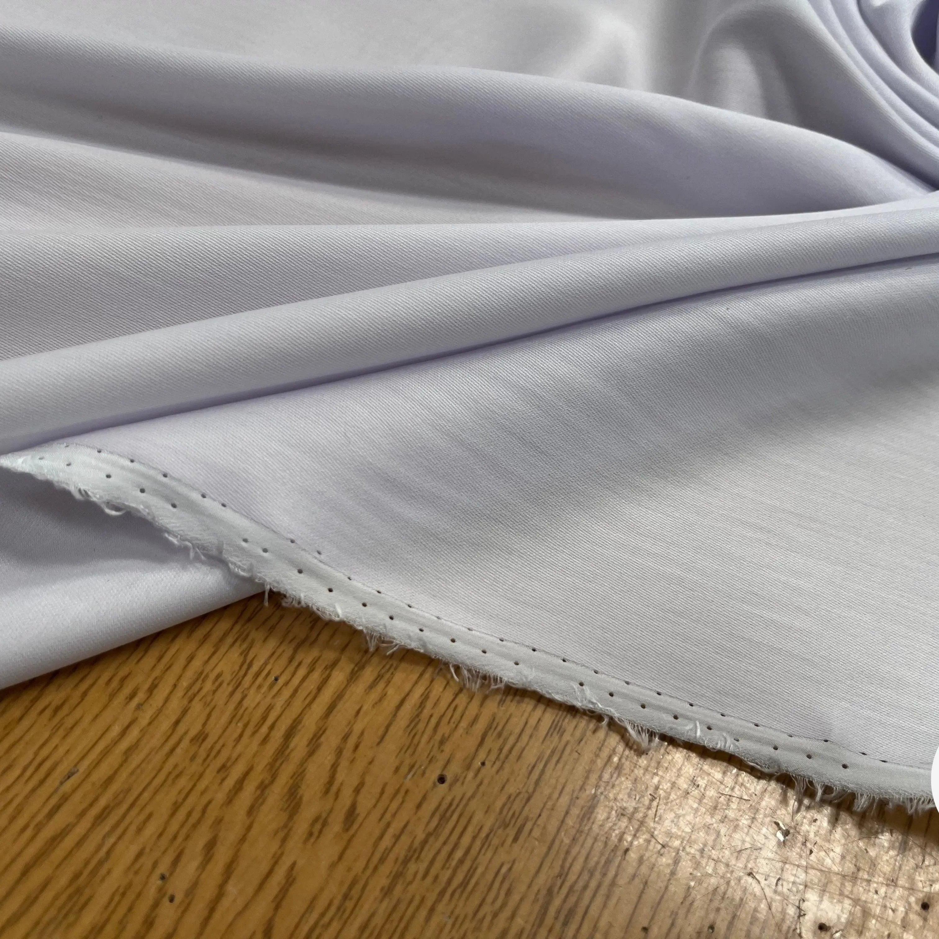 TISSU COTON SATINÉ LILAS 27% SOIE - My Little Coupon