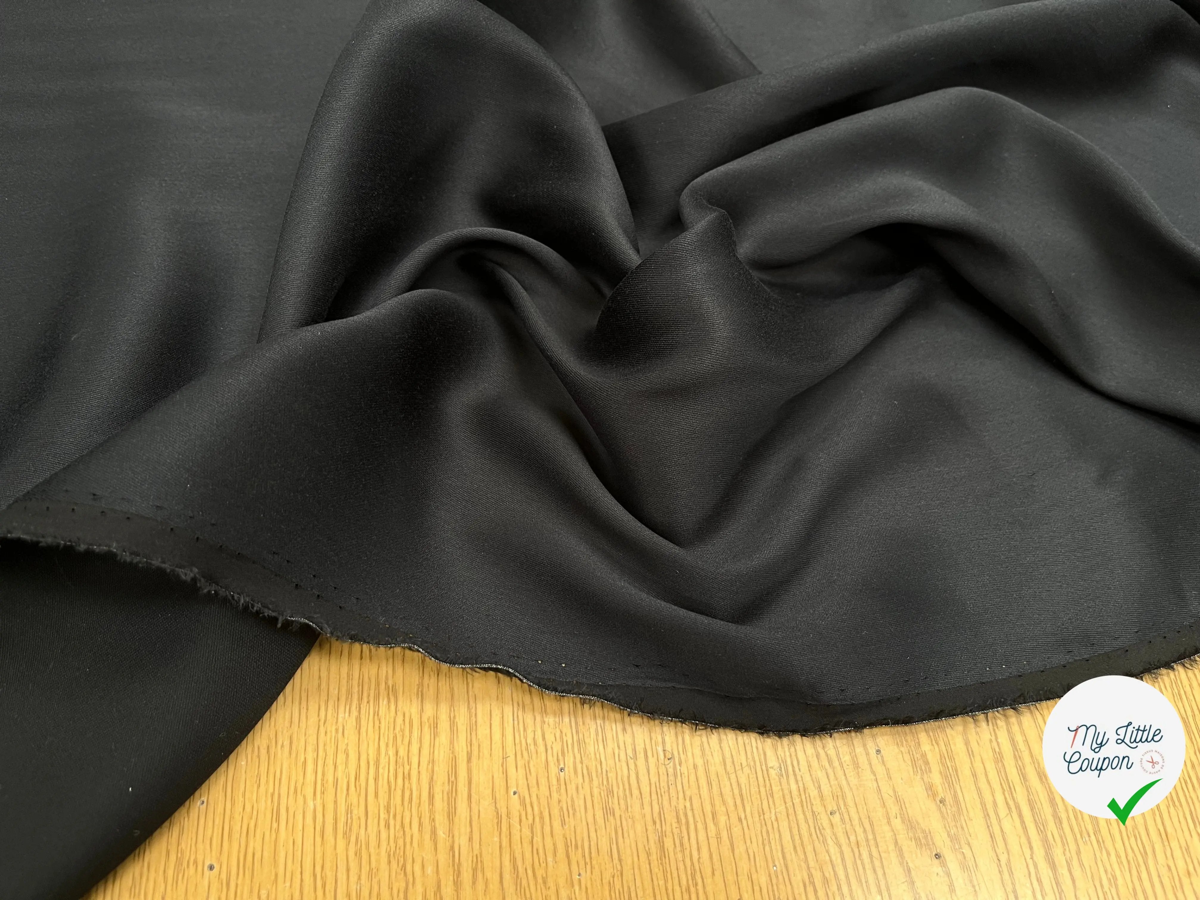TISSU COTON SATINÉ NOIR 27% SOIE - My Little Coupon