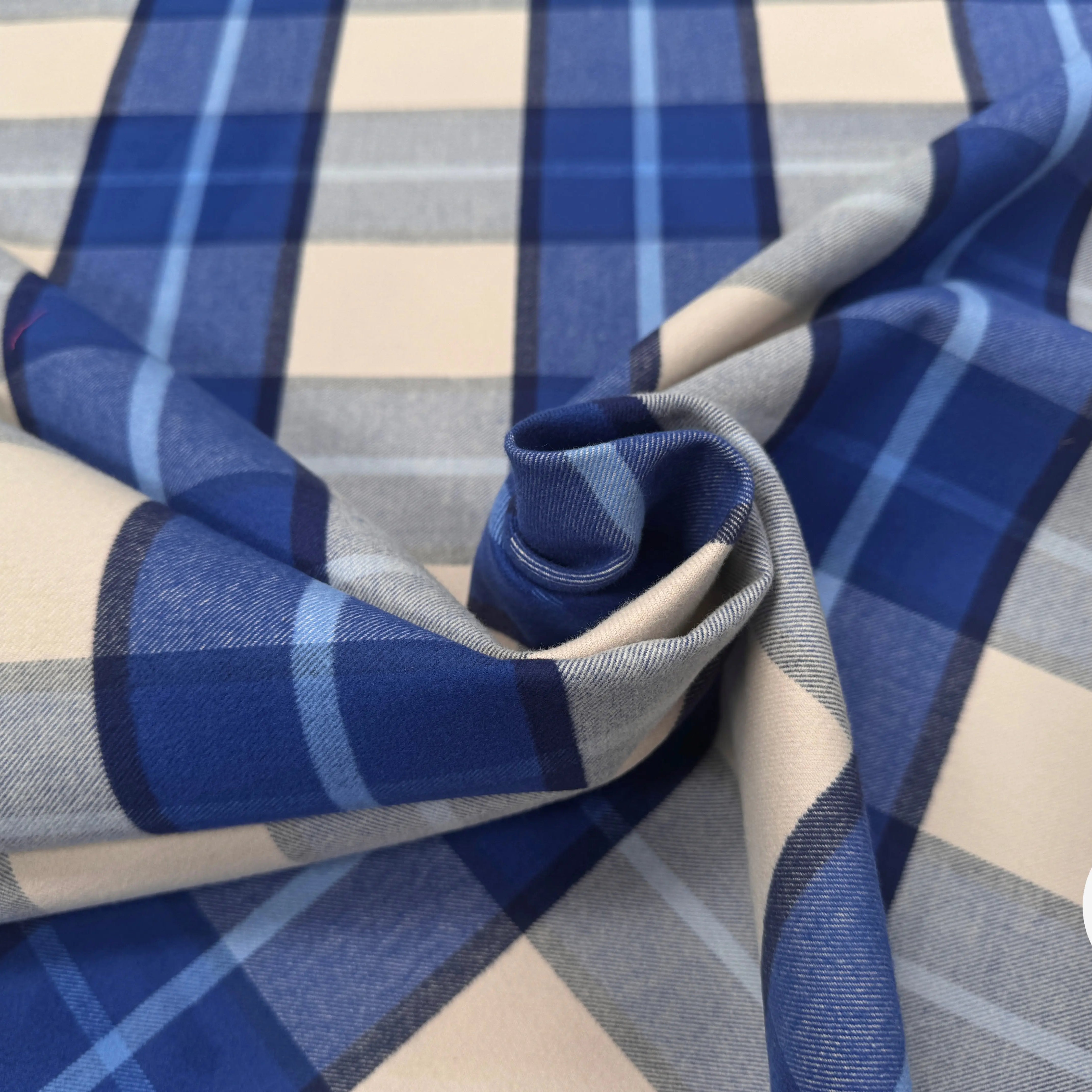 TISSU COTON TRAPPEUR CARREAUX BLEU CREME CONTRECOLLÉ - My Little Coupon