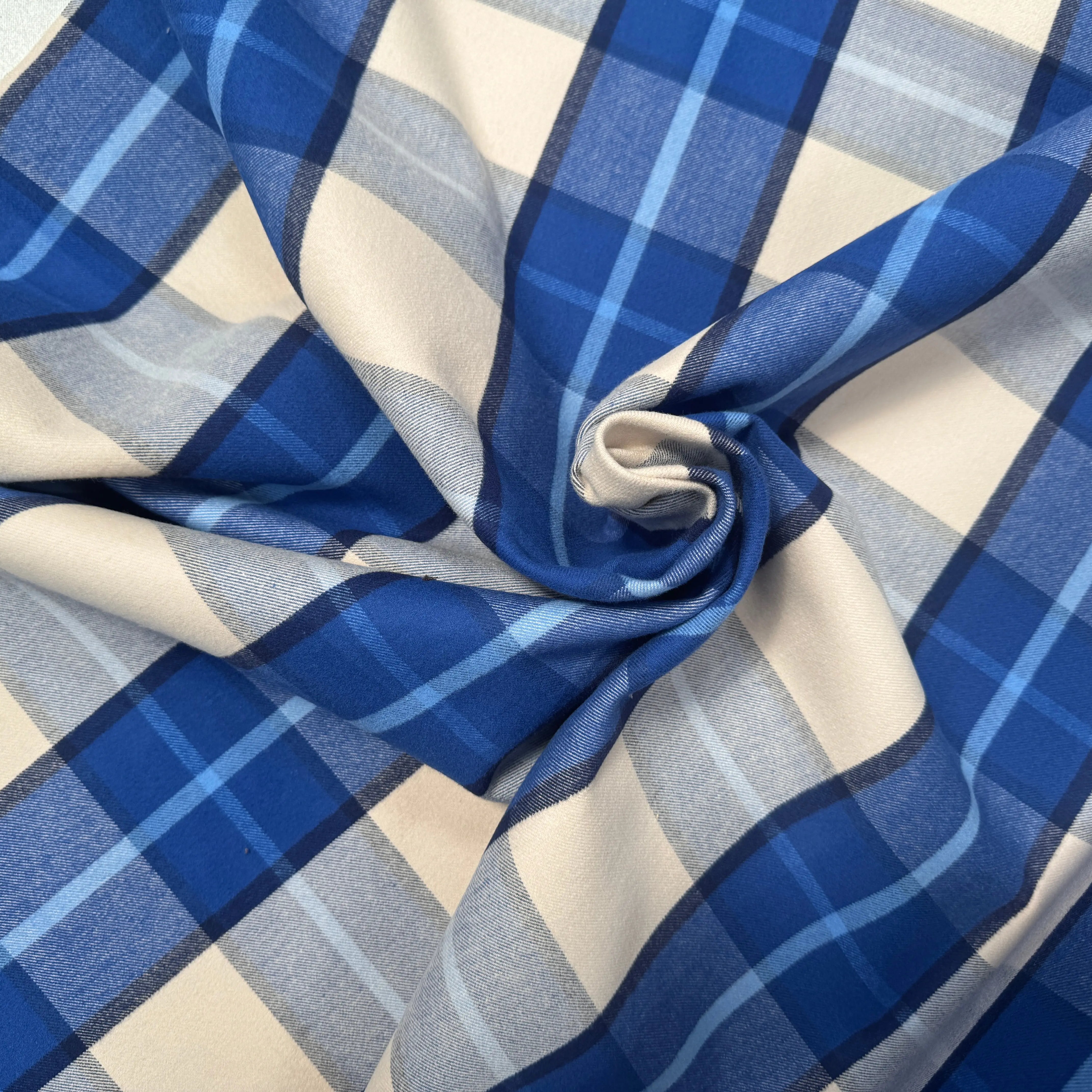 TISSU COTON TRAPPEUR CARREAUX BLEU CREME CONTRECOLLÉ - My Little Coupon