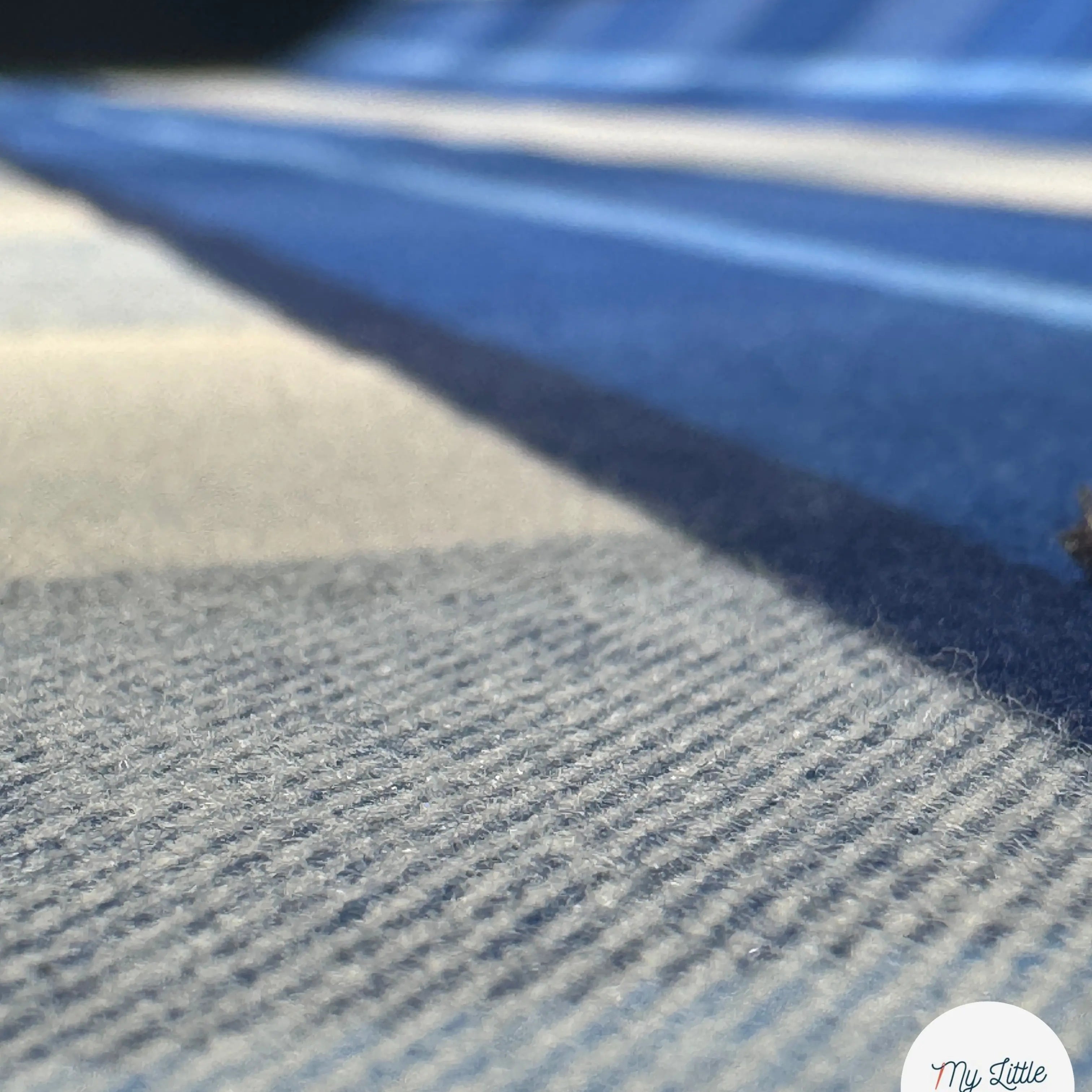 TISSU COTON TRAPPEUR CARREAUX BLEU CREME CONTRECOLLÉ - My Little Coupon