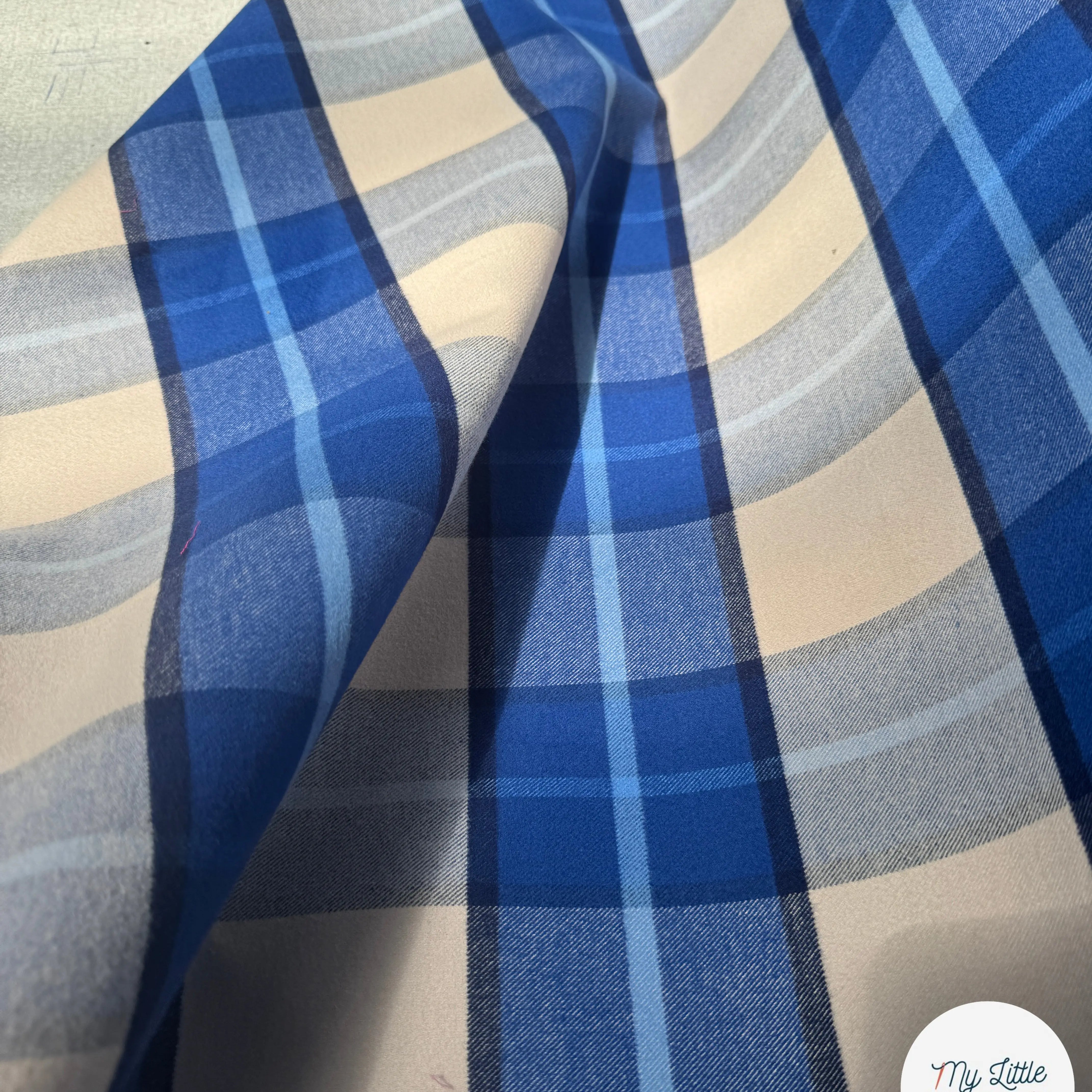 TISSU COTON TRAPPEUR CARREAUX BLEU CREME CONTRECOLLÉ - My Little Coupon