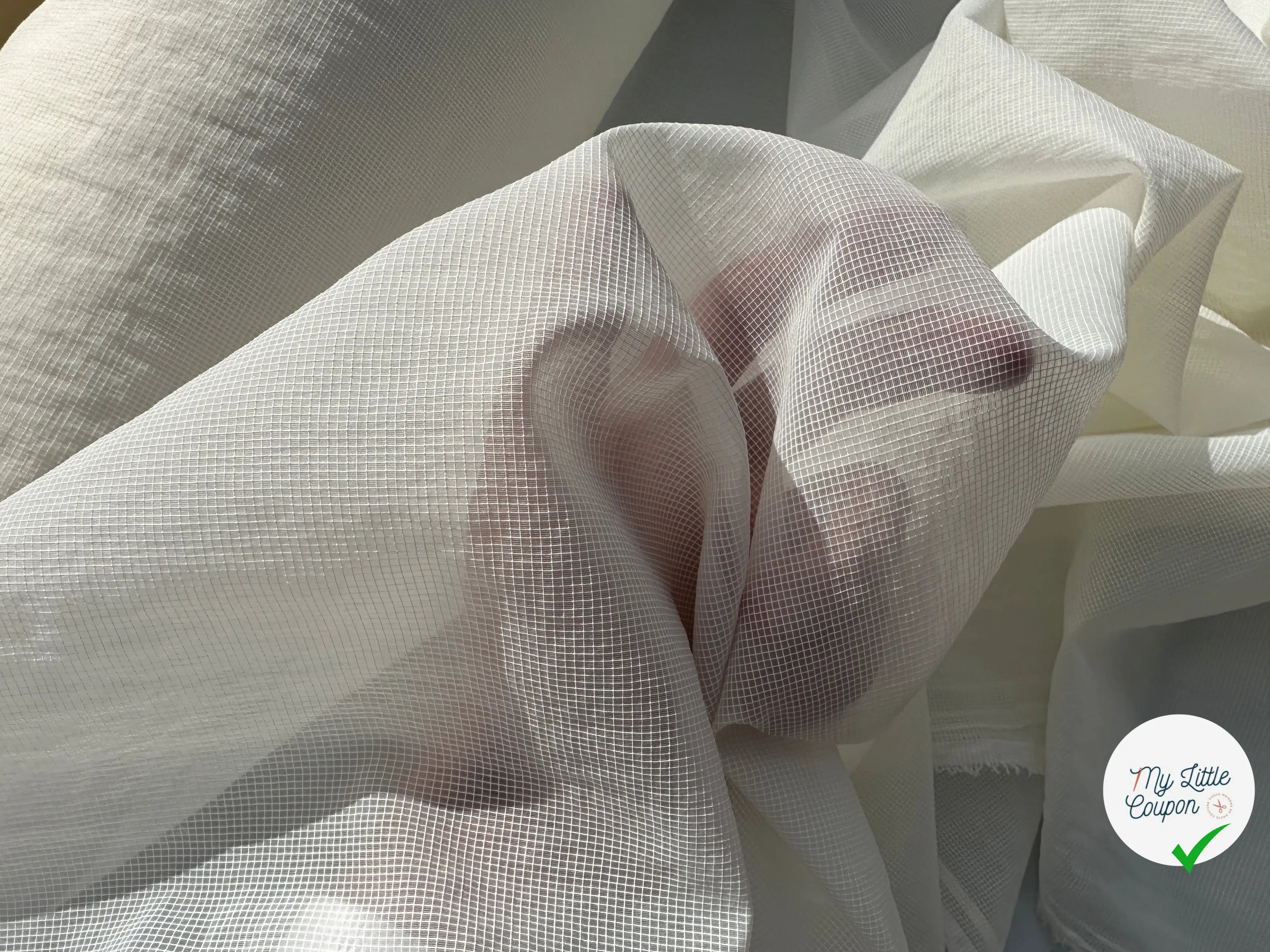 TISSU COUPE VENT ORGANZA MODERNE MSO