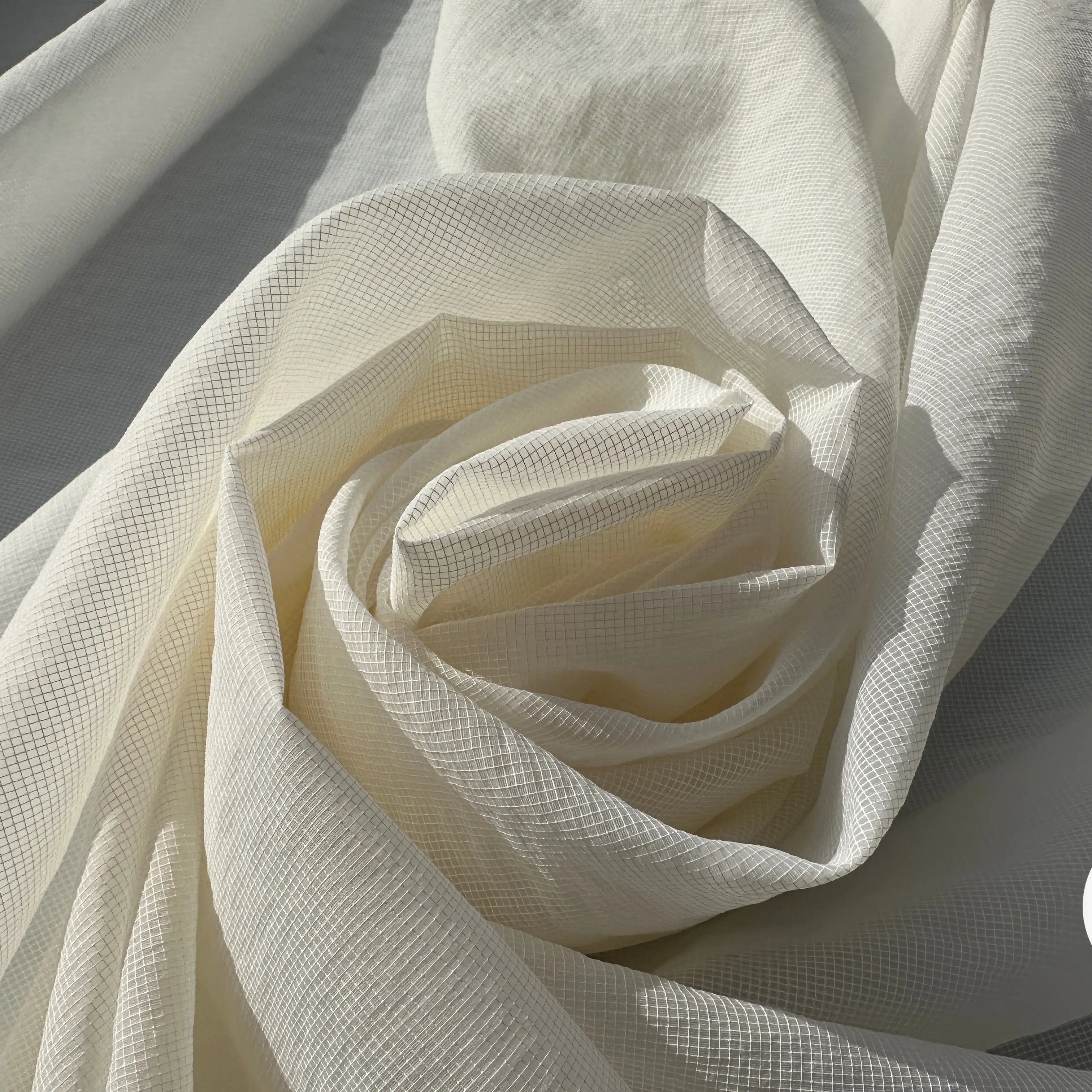 TISSU COUPE VENT ORGANZA MODERNE MSO