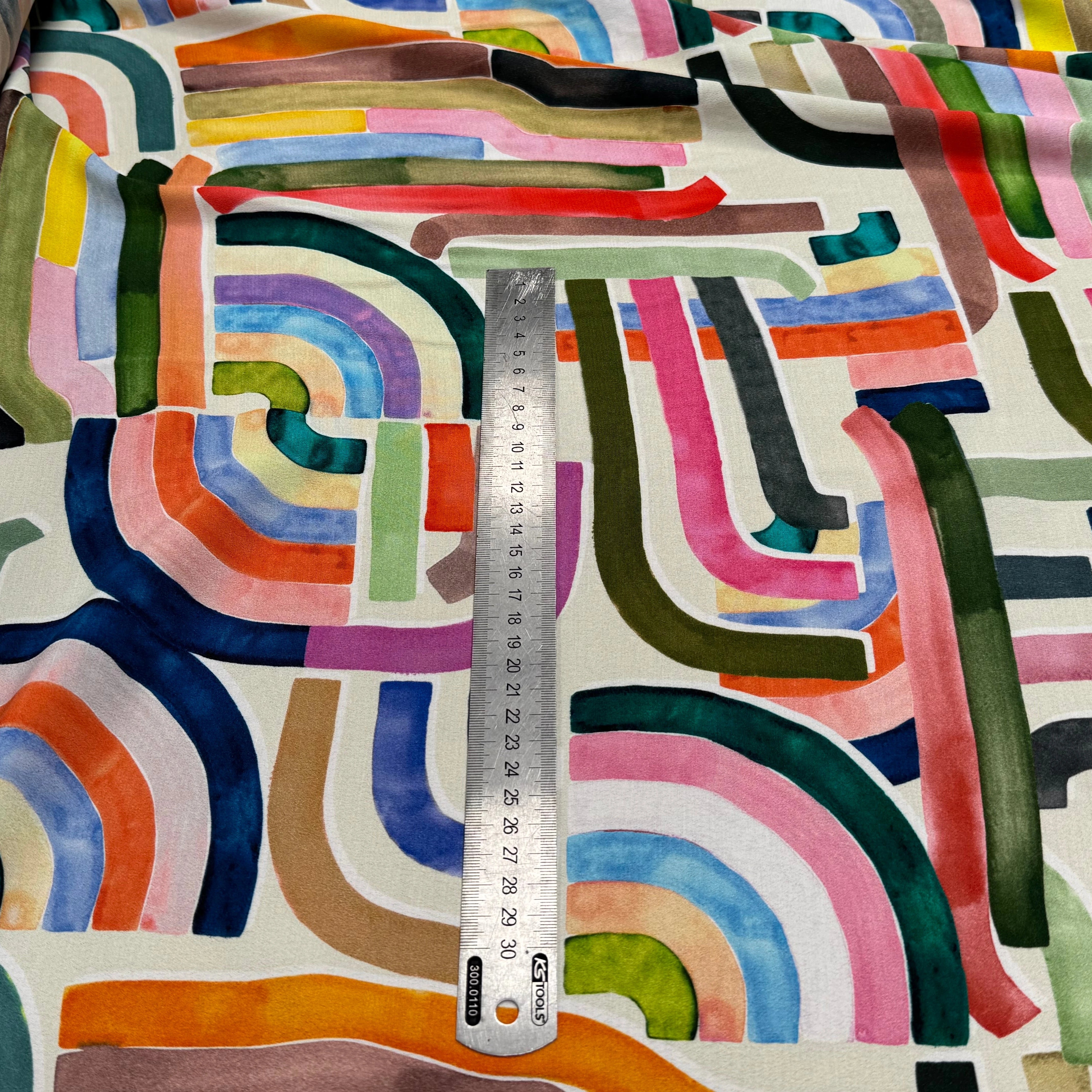 TISSU CRÊPE DE VISCOSE IMPRIMÉ GRAPHIQUE MULTICOLORE TENERE DELAUNAY MULTICOLORE - My Little Coupon