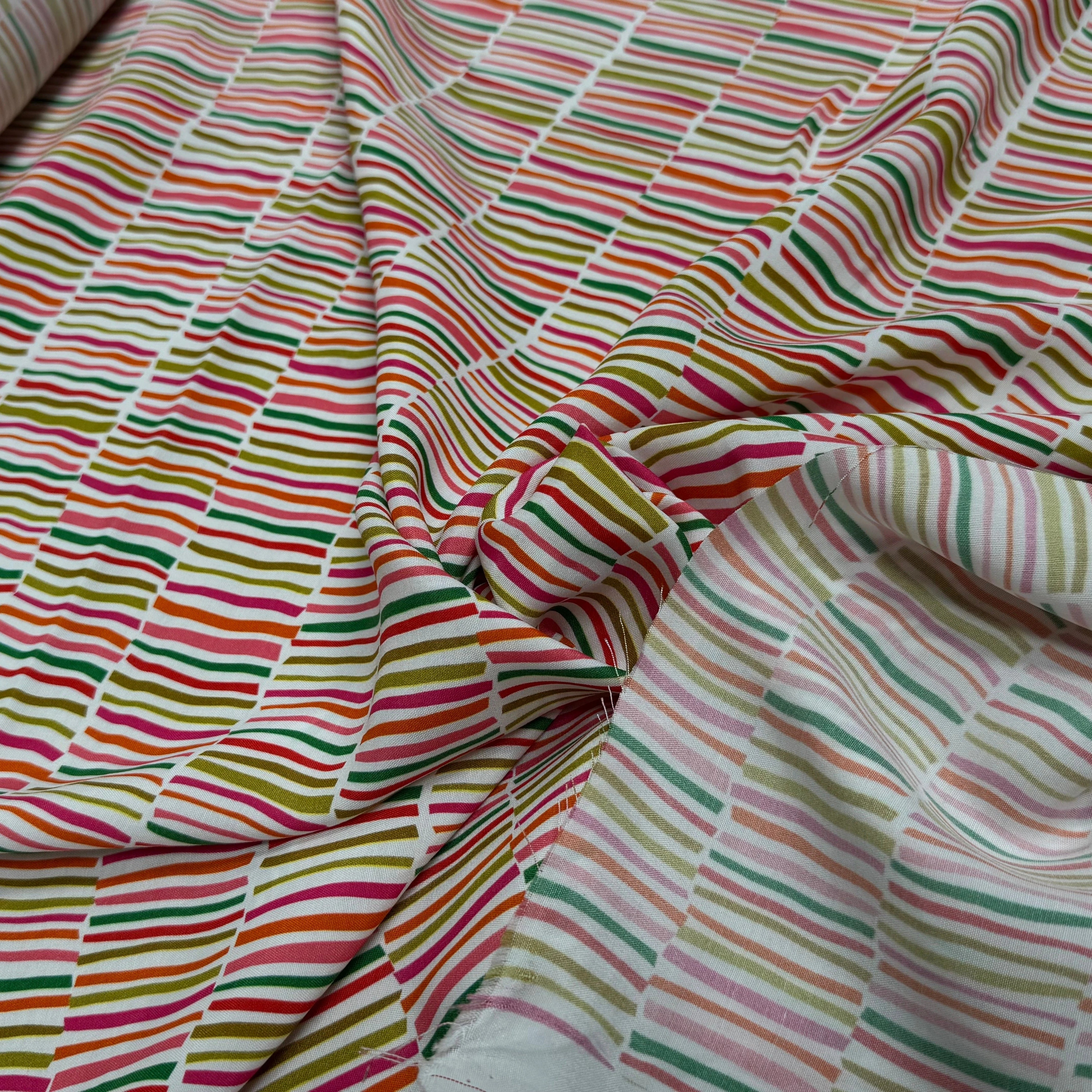 TISSU CRÊPE DE VISCOSE IMPRIMÉ RAYURES MULTICOLORES FANTASY TRAIT MULTIROUGE - My Little Coupon