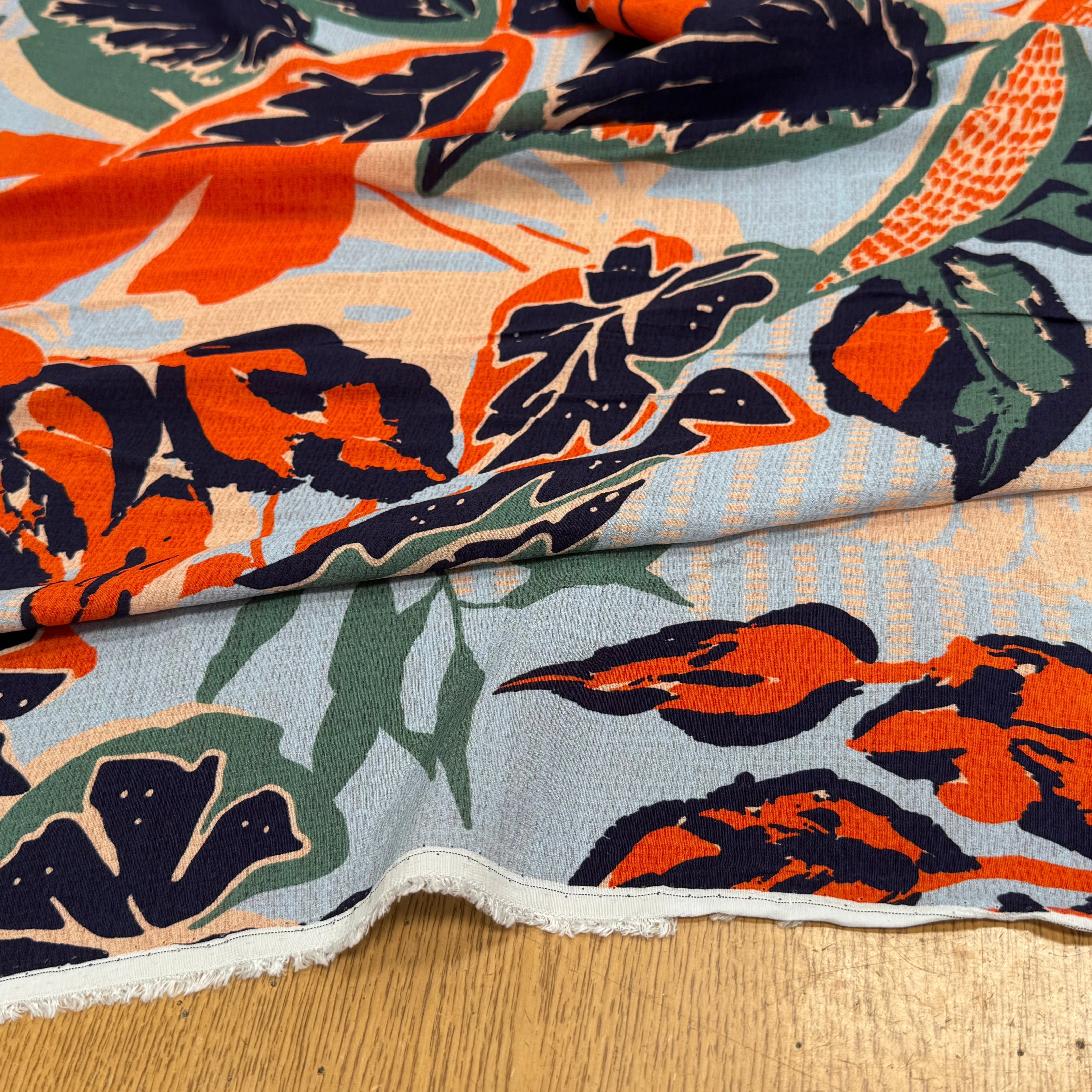 TISSU CRÊPE DE VISCOSE IMPRIMÉ VÉGÉTAL BLEU CIEL TENERE FOREST CIEL - My Little Coupon